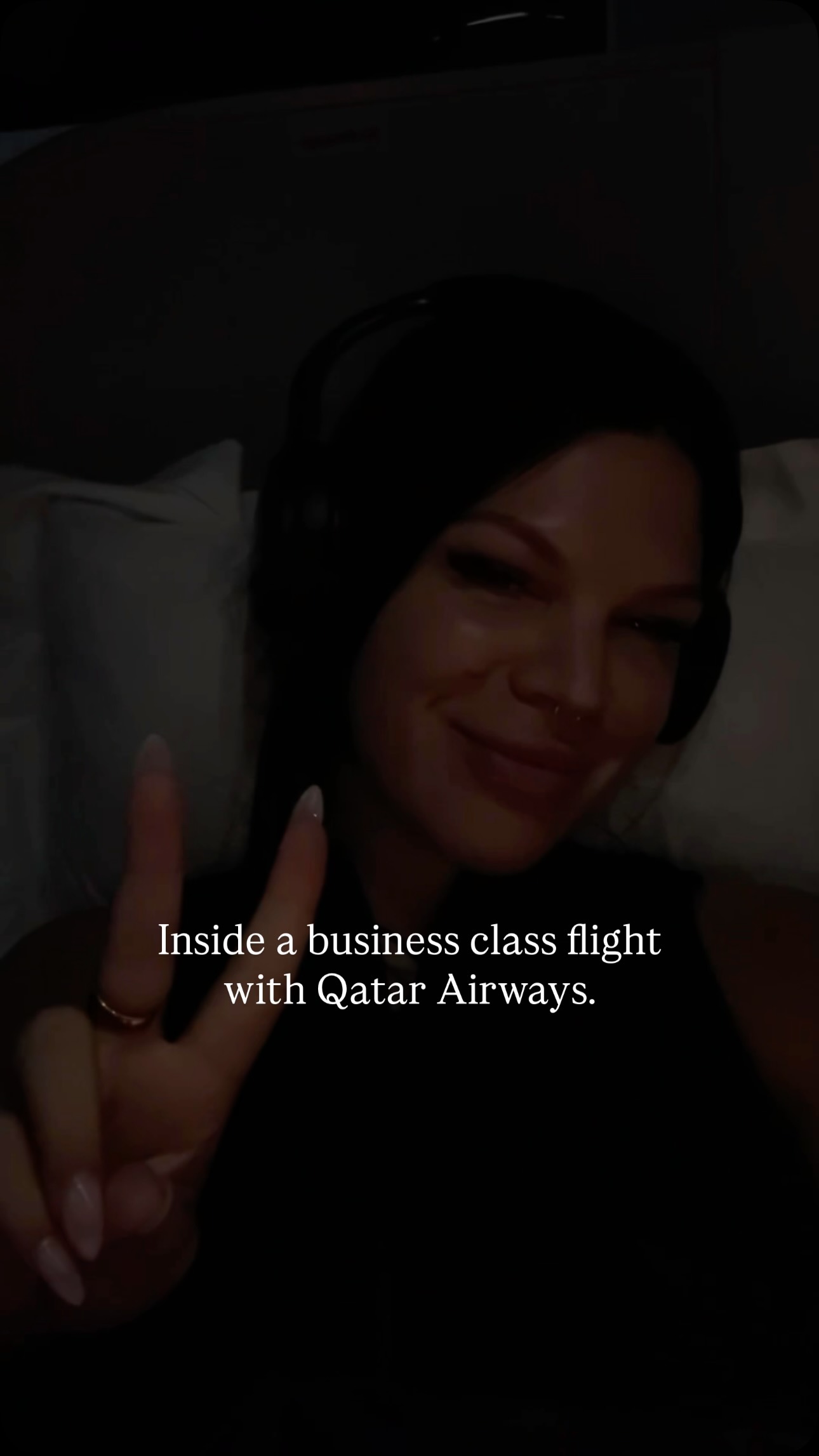 Flying business class with Qatar — Cape Town ➝ Doha. ✈️
Boarding moments, a seat that feels like a cocoon, the table set just right, champagne poured, three courses in, dessert finished… then kissed them goodnight. ✨
Not loud. Just intentional.
A quiet step into a new chapter in motion. 🥂
Come with me — this journey is only beginning ✨
#travel #businessclass #saudiarabia #foodies #fyp