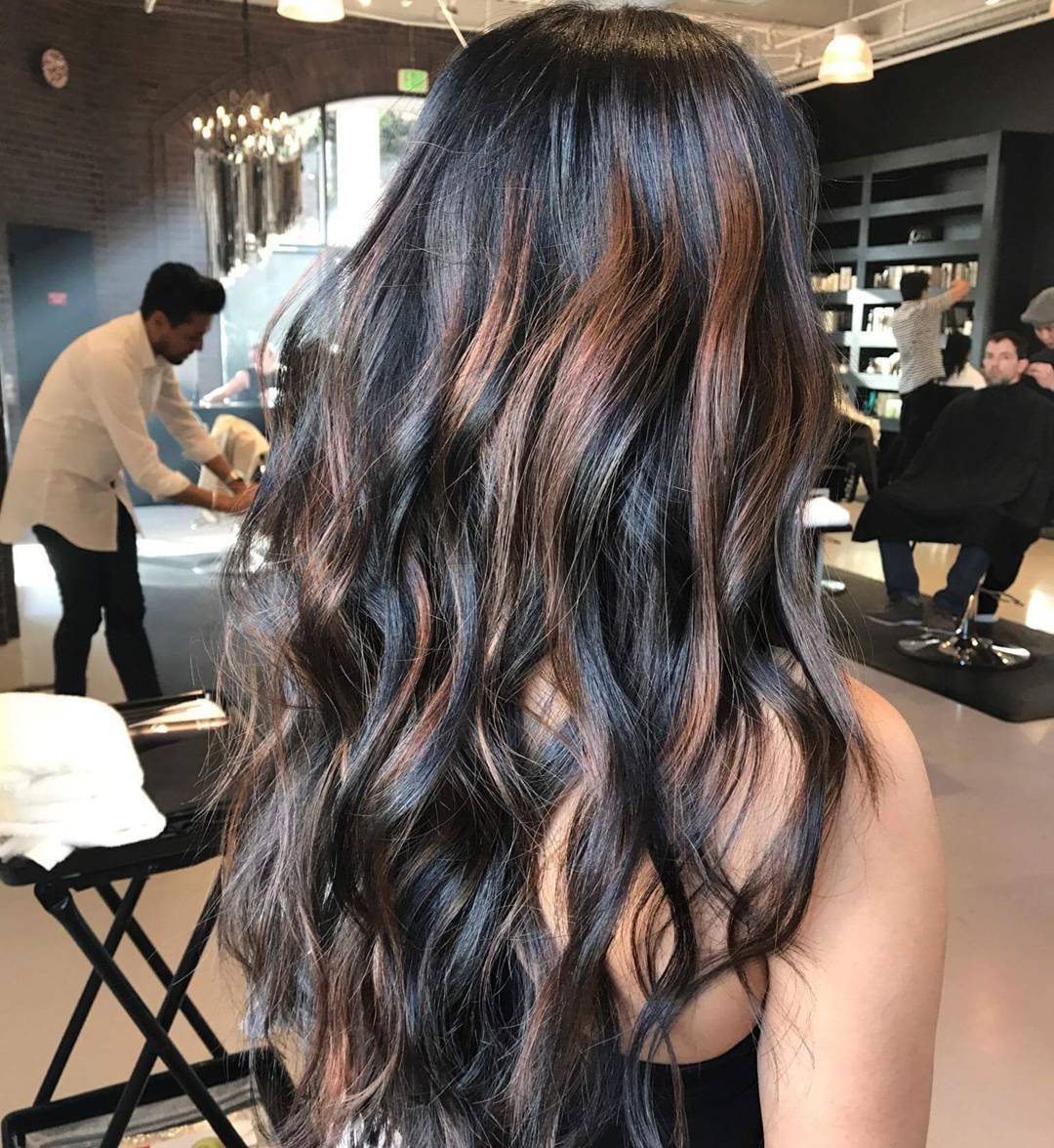 Color by me at Umbrella Salon #umbrellasalon #wellalife #wellaeducation #oribehair #oribe #balayage #brunette #modernsalon #americansalon #behindthechair