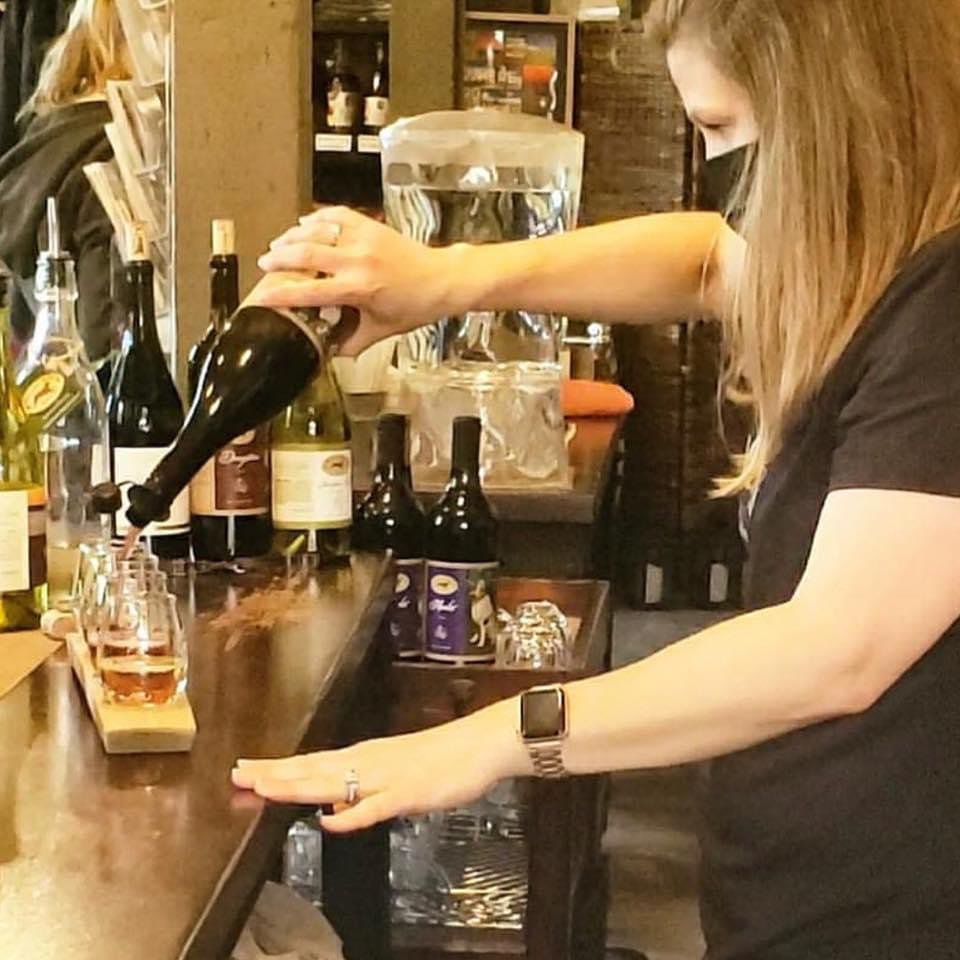 It was great to see all your faces again, even if it was just for a month! We continue to strive to keep ourselves, our families and our visitors safe & healthy. As of July 29th, we will be following the recent recommendations from the DOH and the CDC for everyone to wear masks regardless of vaccination status inside public spaces. Although 100% of our staff is fully vaccinated, we will be masked up inside our Tasting Room and will require our visitors to be as well. Masks are still optional for all vaccinated individuals in our outdoor areas and service window. 😷 #driftwoodhardcider #maskup #covid #outdoorseating #ciderandwine #socialdistance