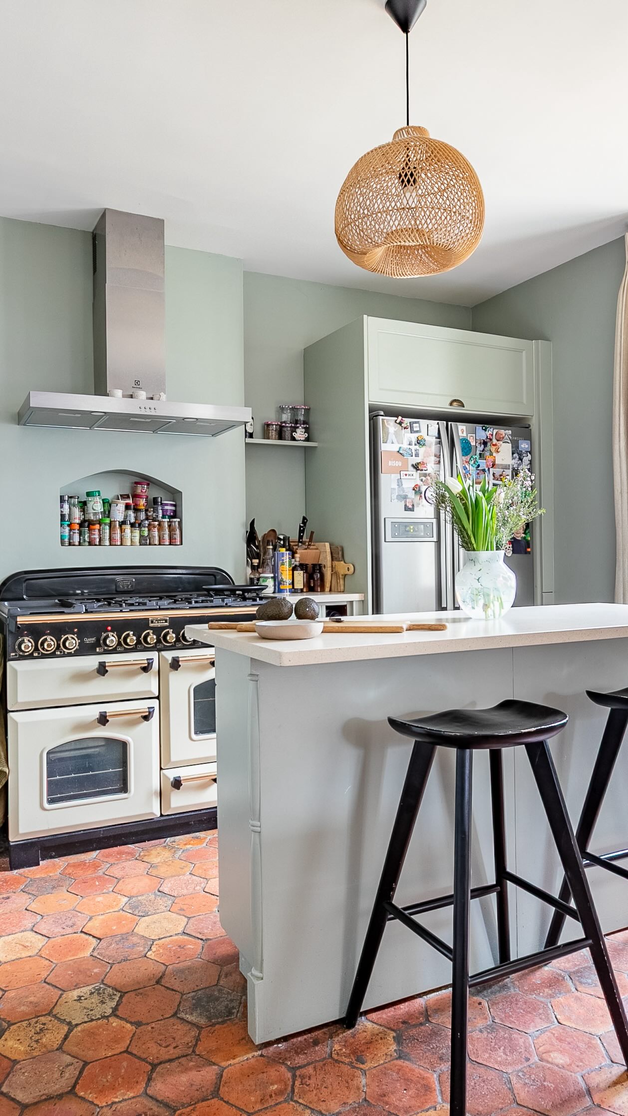 Pierres. Poutres. Tommettes😍
Le charme de l’ancien, avec des volumes modernes 👌🏠🤍
✨ Maison de caractère avec jardin paysager
🛌 4 chambres
🍷cave
🛁 2 sdb
🤍 coup de coeur assuré
💌 Commentez « tomettes » pour avoir plus d’infos 😉👯♀️ #maisonanciennerénovée #maisonavendre #senlis #vicimmo #maisondevillagefrançaise