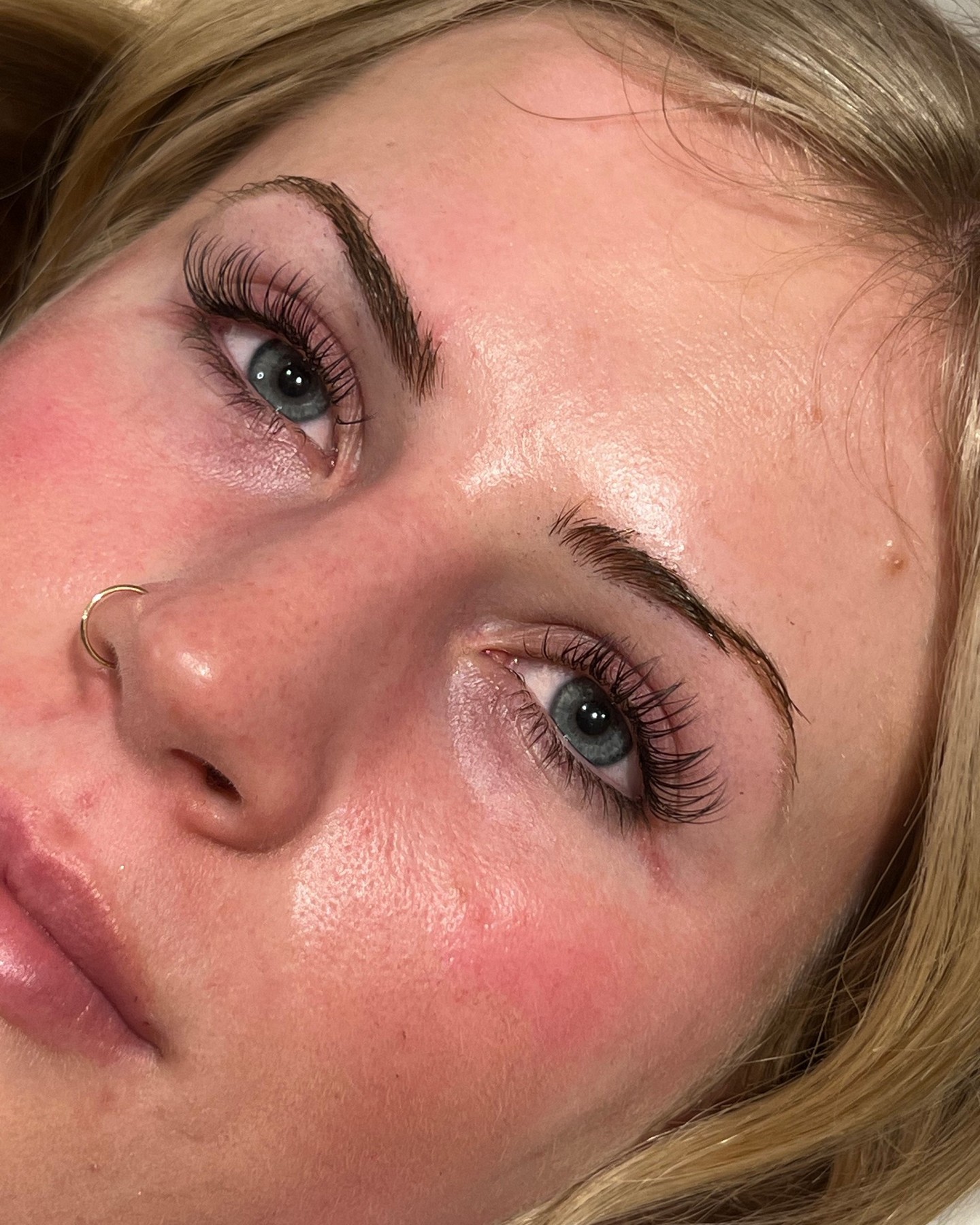 Nothing beats a fresh classic set.
Somehow… her eyes just got even prettier 🤍
Lashes by Yna - Our little lash tech queen 👑
#TheGlowBarLDN #LashExtension #LondonLashes #ClassicLashes #LashArtist #LashAppointment #EffortlessBeauty