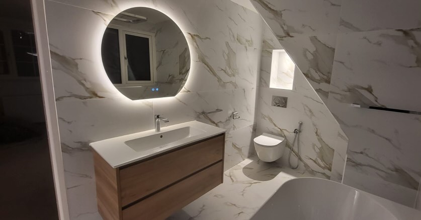 Turning awkward angles into pure luxury 📐
Designed✅Supplied✅Installed✅