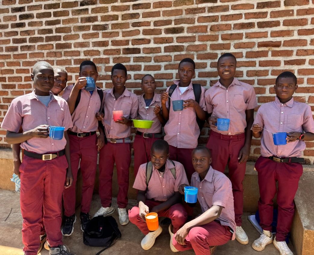 Did we know that we now sponsor 120 students in rural Blantyre?
If you’d like to read an update on our sponsorship programmes, head to hope4malawi.org and click on the blogs page to find our most recent post
Or, if you’d like to start sponsoring a student, drop us an email at sponsorship@hope4malawi.org and we can send you some more information