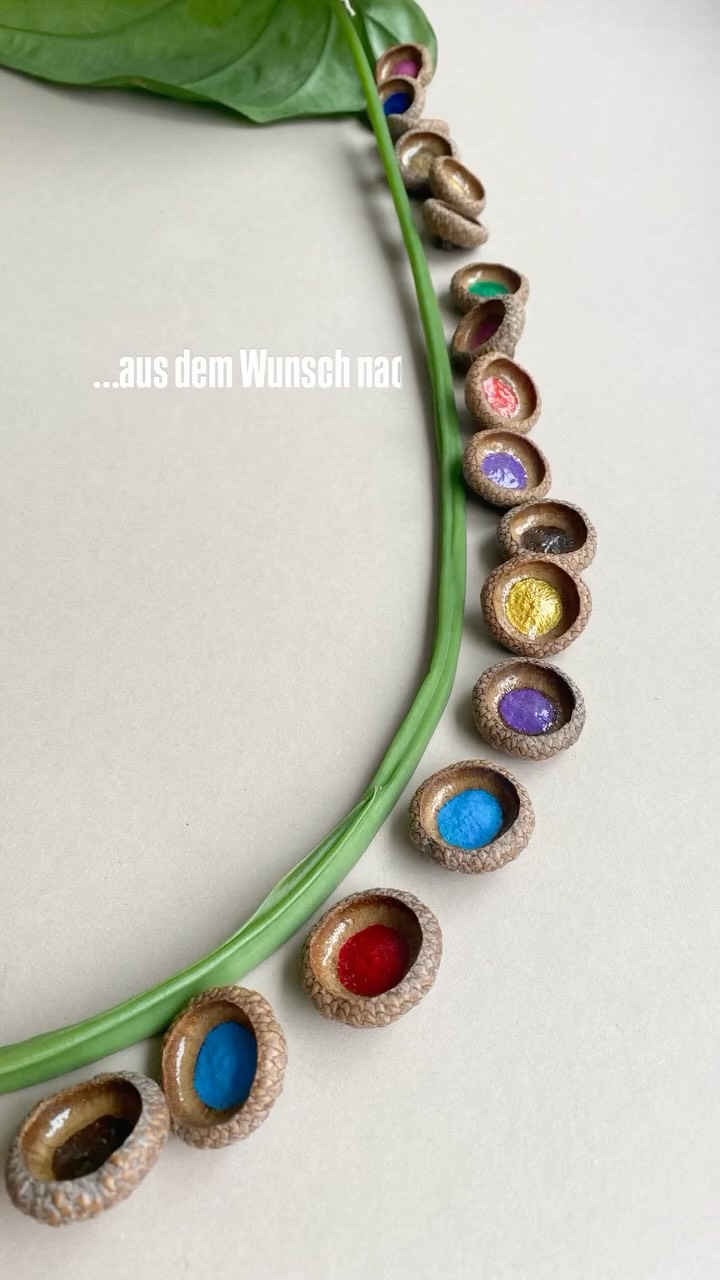 Mehr Raum für Fantasie.
Natürliches Memory aus Naturmaterialien.
Dieses Memory ist aus natürlichen Materialien gefertigt und folgt dem Gedanken der Waldorfpädagogik:
Spielzeug darf begleiten, nicht lenken.
Für ruhige Spielmomente, achtsames Lernen und eine Kindheit im Einklang mit der Natur.
➡️Jetzt im Shop entdecken.
#nachhaltigesspielzeug #bewusstspielen #waldorfinspired #openendedtoys #meramanufaktur