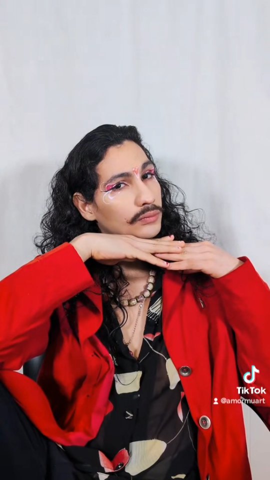 happy Valentine's Day!
enjoy our new makeup !!
#beauty #valentinesmakeup #Makeup #fashionmakeup