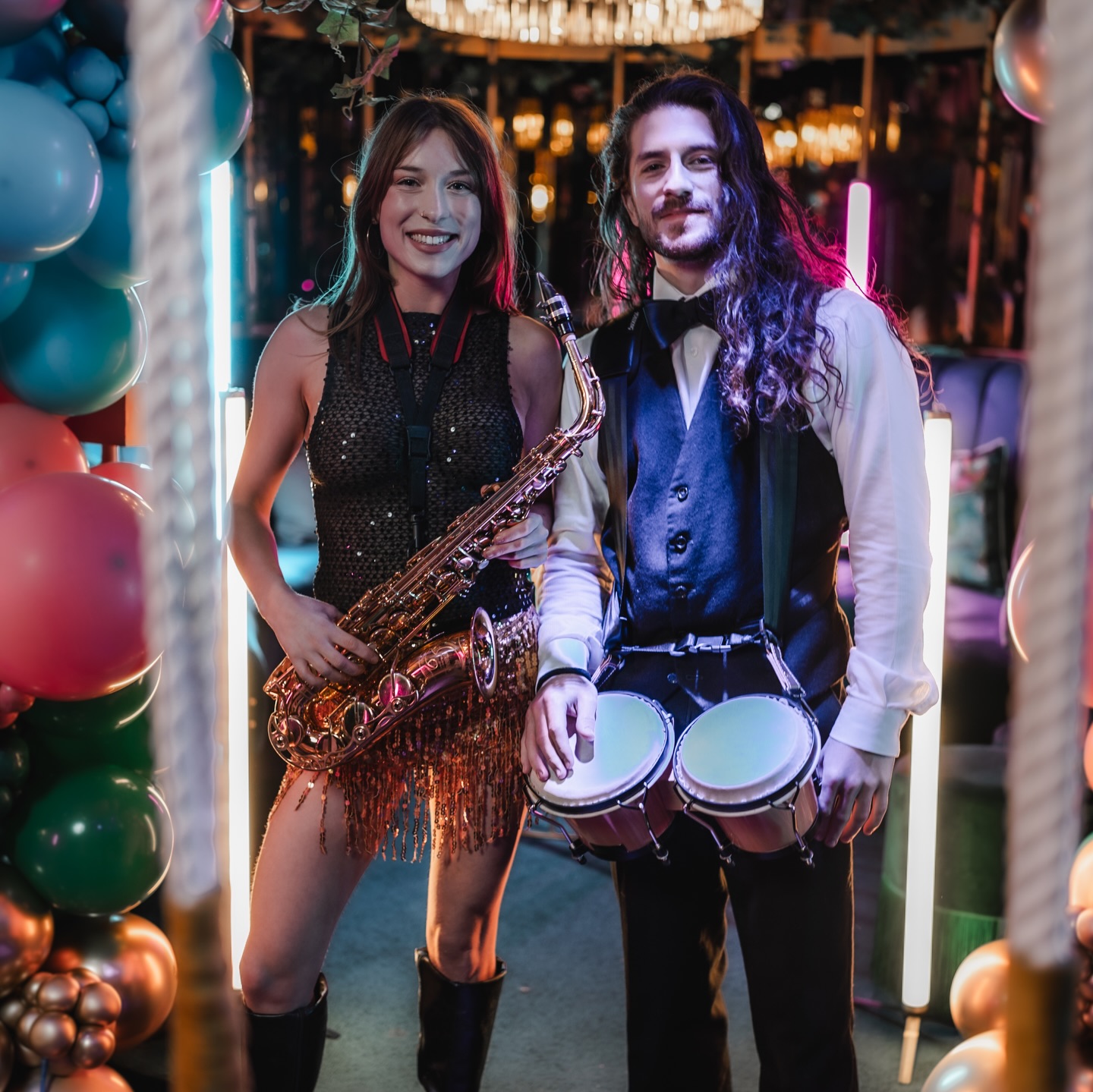 ‼️ WARNING - MAY CAUSE SERIOUS FUN ‼️ Give your Sax Cocktail Hour a glow up with our Roaming Sax & Bongo Set.
PLUS our Signature Sax & Drum Finalé Set is also now available with Roaming Bongos🪘🎷
Both options available to add-on to all evening bookings which already include Sax - get in touch to check availability! 💃🕺🪩
@lionislandmedia
@thenewimperialhaus
#saxbongos #bongo #roamingsax #roamingbongo #ukweddingband