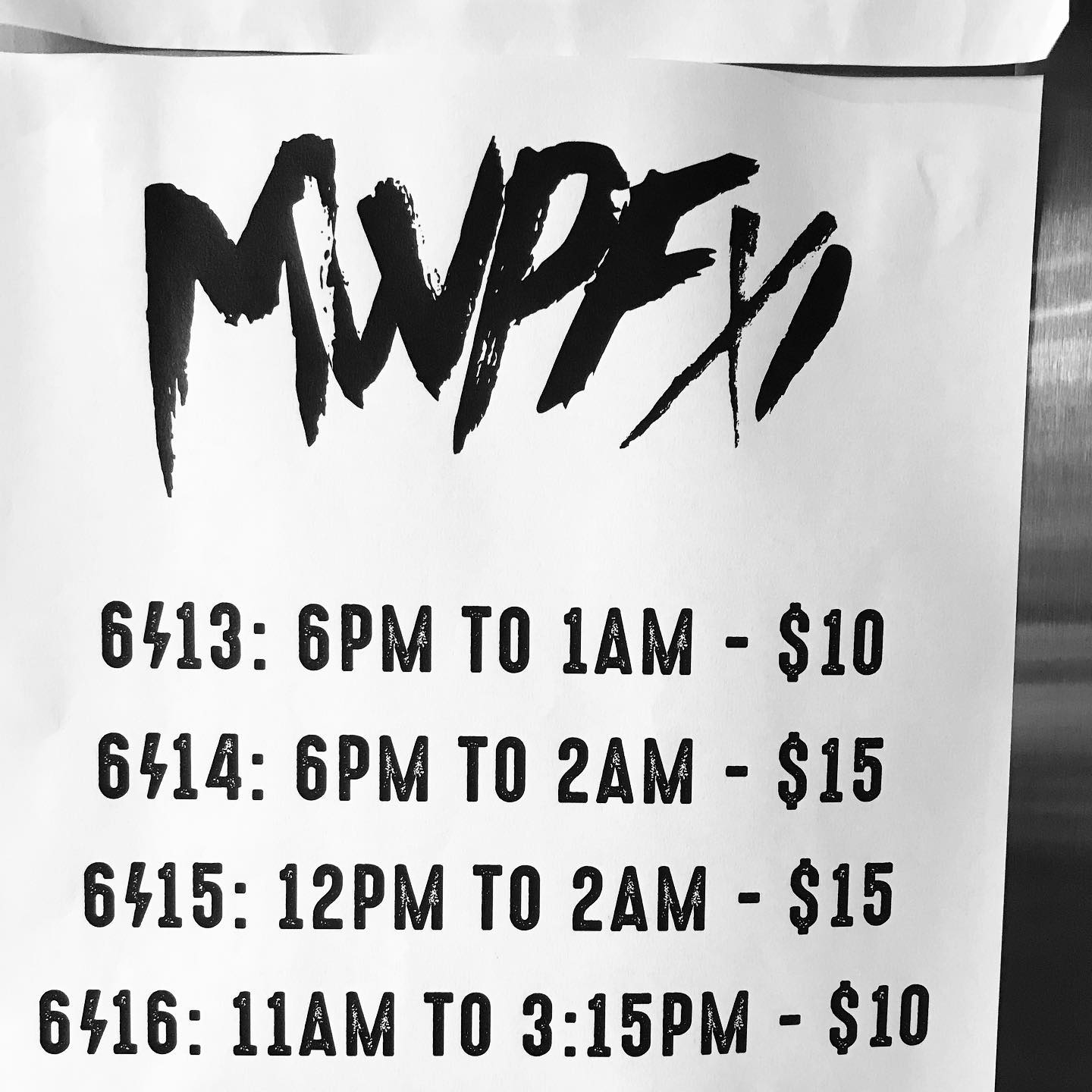 We kick of in just about 15 minutes with our good friend @emileleukulele get out here and brunch with @mwpfxi Oh yeah and Bloody Mary’s and BOTTOMLESS MIMOSA’S!! #punkrock #punk #festival #brunch #party #howwedo #midwest #sundayfunday