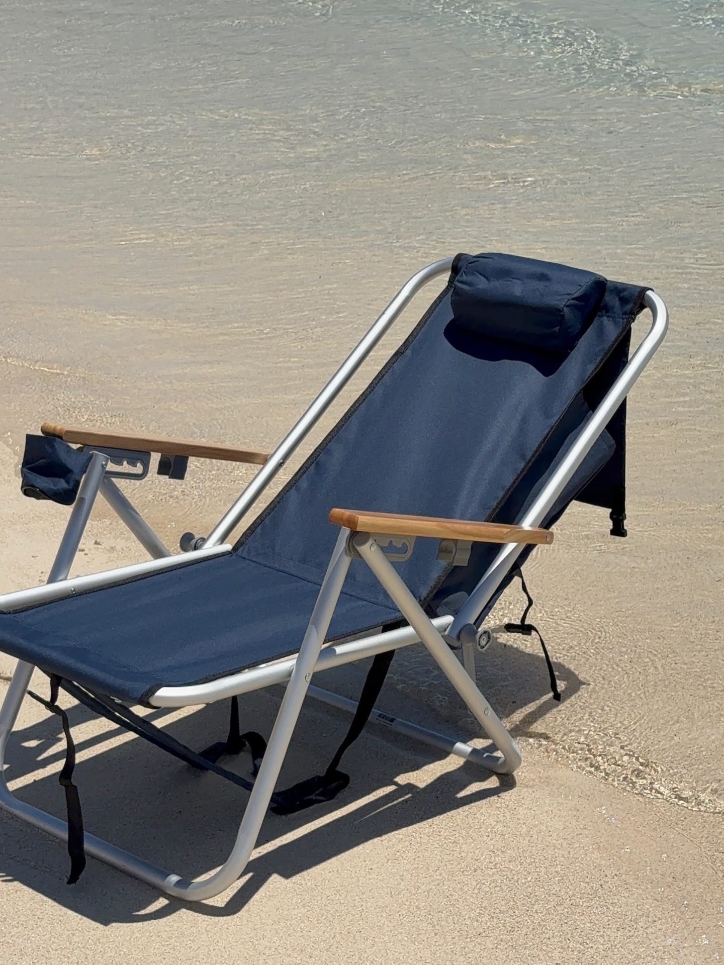 Sit in comfort and take in the sights..
available for full or half day hire starting from $15 🏖️