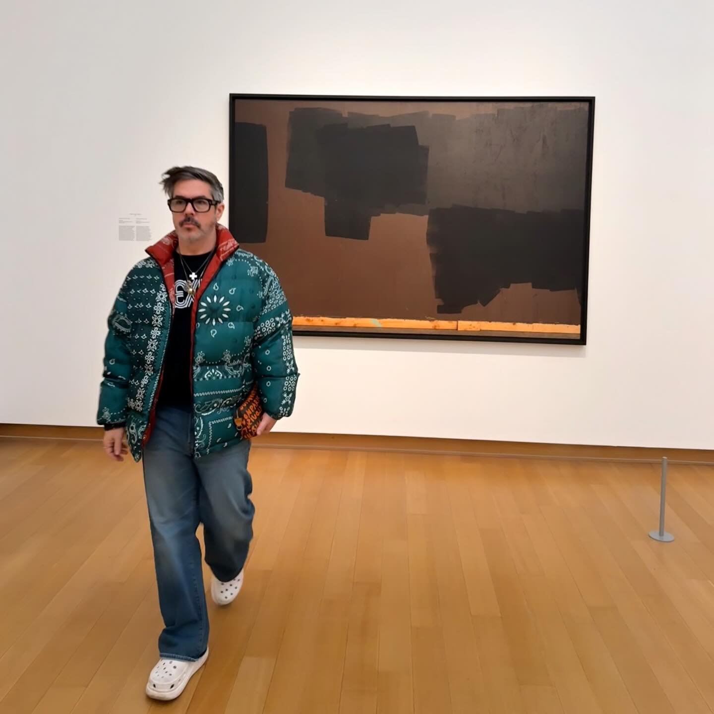 Everything you see is an illusion.
Even when it feels so real.
On days when fear, doubt, and mental noise feel louder than truth, I return to art. Not as escape—but as recalibration. Not just looking at it, but being with it. Letting something larger than my inner chaos remind me what actually holds weight.
The other day I walked to the Stedelijk Museum Amsterdam, where I am a member, simply to clear my head. No agenda. No expectation. And there she was—Carrie Mae Weems @carriemaeweems —with her series Painting the Town.
At first glance, these works feel like abstract paintings, almost in the lineage of Mark Rothko. Fields of color. Stillness. Restraint.
And then you learn the truth.
They are photographs.
Boarded-up storefronts in Oregon.
Captured during the 2020 George Floyd uprisings in the United States.
Suddenly, the silence speaks.
These images hold grief without spectacle. Rage without performance. History without shouting. I was first introduced to this series at the Rijksmuseum a few years ago, where one of the works moved me so deeply I brought a print home. Seeing it again now felt like a quiet, divine reminder.
A nudge back to center.
A reminder of priorities.
Of what deserves my energy.
Of how to stay grounded while the world feels loud.
Art does that for me.
It cuts through illusion and brings me back to presence.
🖤
#CarrieMaeWeems #PaintingTheTown #ArtAsPresence #MuseumMoments #GroundedInChaos StedelijkMuseum Rijksmuseum ArtAndTruth PayingIntention