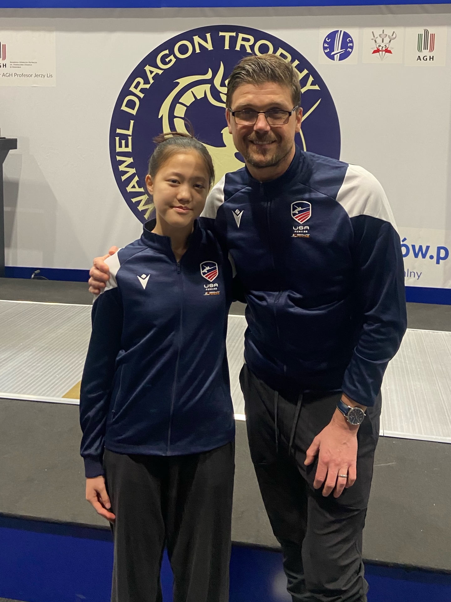 🌍⚔️ WORLD CUP SUCCESS ⚔️🌍
Huge congratulations to Claire Lee at the World Cup Krakow 🇵🇱
✨ Top 16 finish — 13th out of 260+ elite fencers from around the world.
🔥 Dominant 5–1 in pools
🇫🇷 Defeated a French fencer 15–14 to make the Top 32.
🇮🇹 Took down the #4 seed from Italy 15–12 to reach the Top 16.
In the Team Event, Claire represented Team USA 3, anchoring the final bout with ice-cold composure to defeat Italy 45–43, securing 5th place!
Proud of the grit, focus, and world-class fencing. The work shows. 💪🇺🇸
#Fencing #WorldCupKrakow #TeamUSA #EliteFencing RoadToTheTop ProudCoach