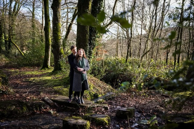 Starting the week with love and connection 🌿
Here are few of my favourites from Harriet & Ellis’ pre wedding session in the winter sunshine at Chapel Woods here in Braunton, North Devon. They are such a lovely couple, made for each other, so easy to talk to and captured their memories with ease. Wandering the woods we chatted all about their wedding plans, now I can’t wait for their wedding day @ashbartonestate in May. Harriet said they loved their session so much they chose 137 of their favourites! I just love what I do!💖
#preweddingsession #valentines #woodlandphotoshoot #nearlymarried #freeformimagesphotography