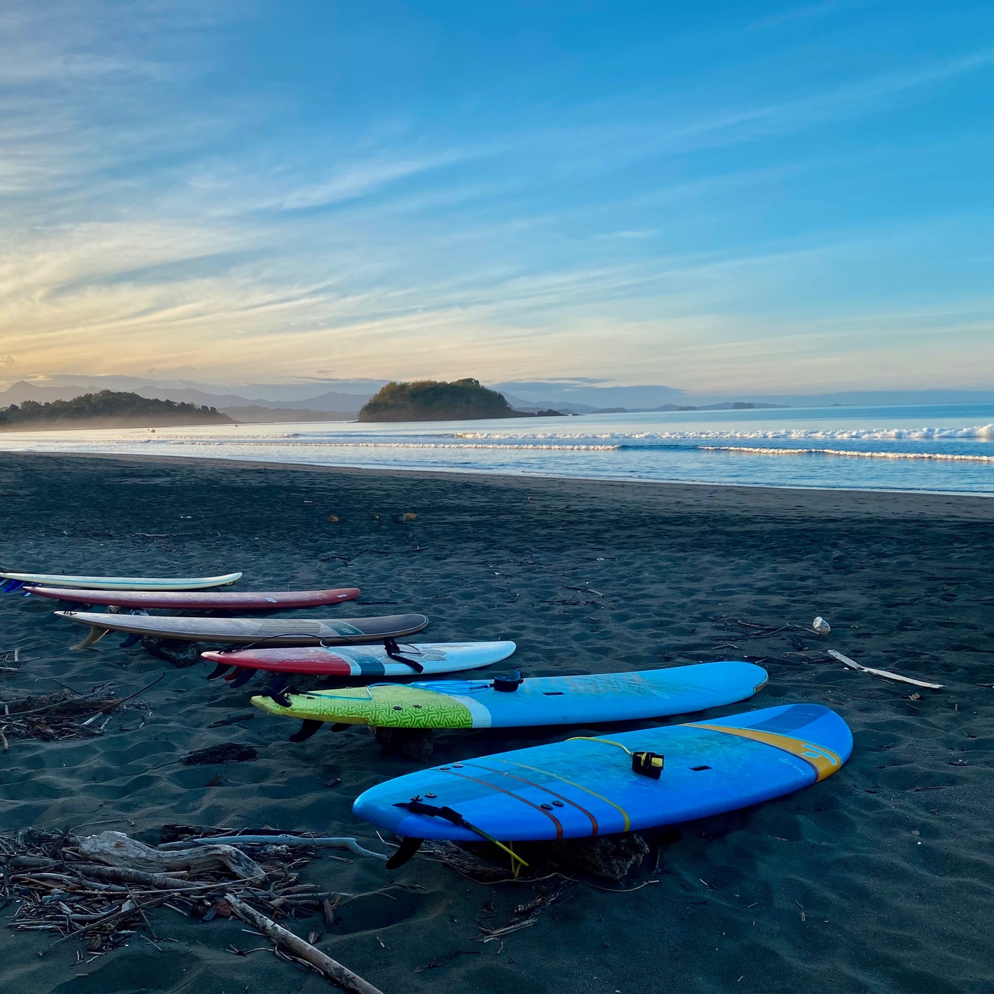 Waves for Wednesday! Main Morrillo as small as it gets at 0-1ft and as big as it gets at 8-12ft! Our average swell size here is 3-4ft at 15 sec for the next two days it will be that size and a little bigger then it comes back down to 2-3ft at 12sec = super fun!
https://www.morrillobeachresort.com/allinclusivepackages
#Morrillo #AdventureTraveler #AdventurePanama
#SustainableTravels #SurfingLife #FamilyTravelAdventures #FamilyTravelMoments
#FamilyTravelIdeas #FamilyTravelAdventure #FamilyTravelTime
#AdventureFamilyTravel #AdventureTravelFamily
#AdventureTravelers #AdventureTraveller #AdventureTraveling
#FemaleSurf #WomenInSurfing #SurfChica #SurfingSisters
#femalesurfing #SurfChic #FemaleSurfer #GirlSurf
#GirlsThatSurf #GirlSurfer #SurfgirlMag #SurfAdventure #UncrowdedSurf #SurfPanama #SurfHoliday