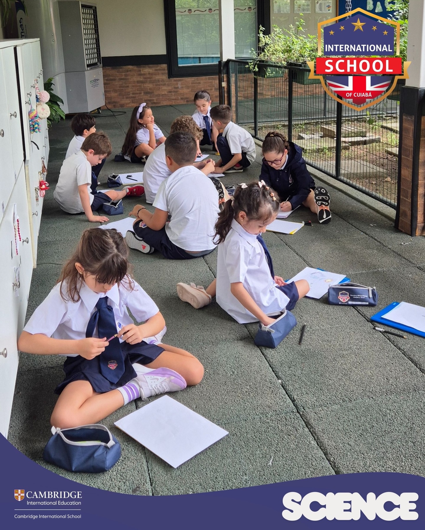 Through Science, students learn to explore the world with curiosity, responsibility, and respect for one another.
.
Por meio da Ciência, os alunos aprendem a explorar o mundo com curiosidade, responsabilidade e respeito pelo próximo