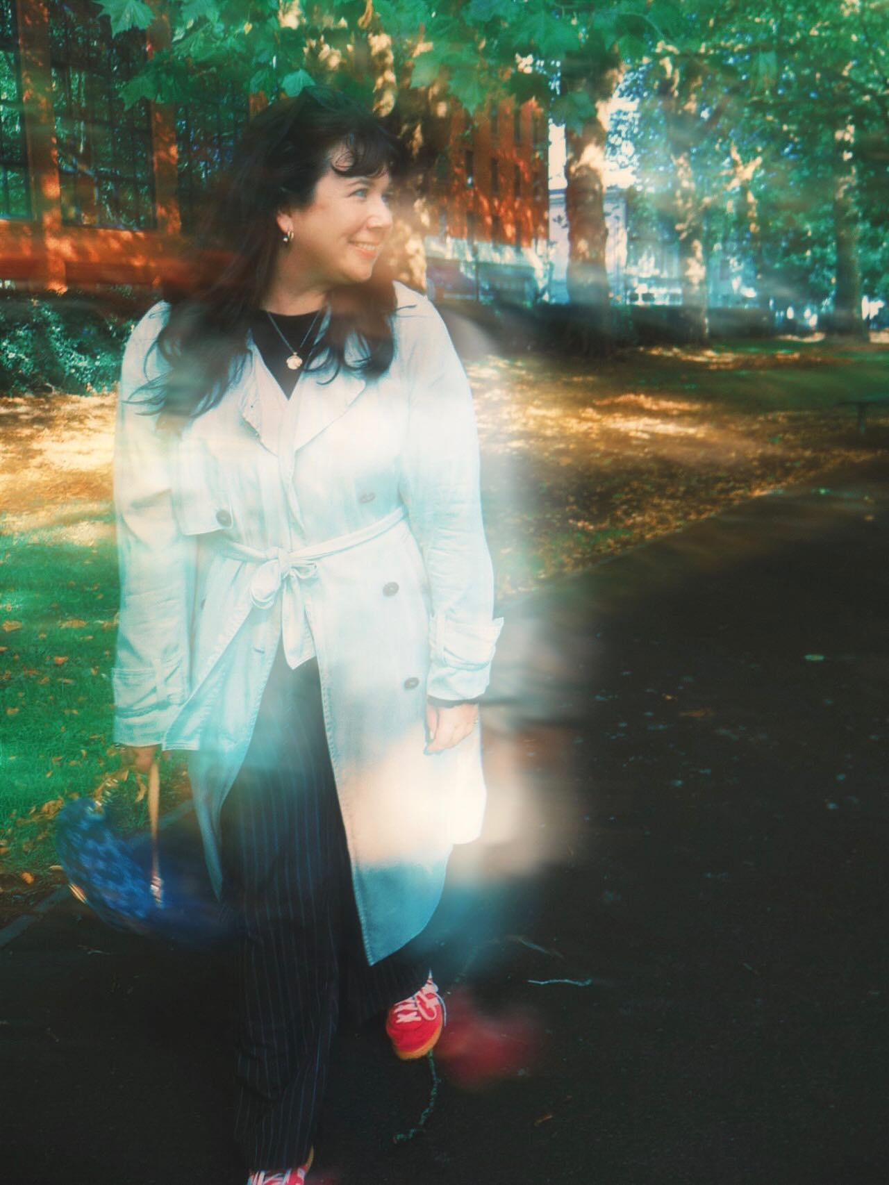 Hiii!
I wanted to say a quick hello to my new followers with a get to know me post 💫
1. I’ve been a graphic designer / creative for over 12 years now 👩🏻💻
2. I’ve worked across a wide range of industries, including fashion, music, food & bev, weddings, entertainment, charities & corporate.
3. My fave colour is Barbie (Pantone 219 C) 🩷
4. Pop & RnB are my go-to genres