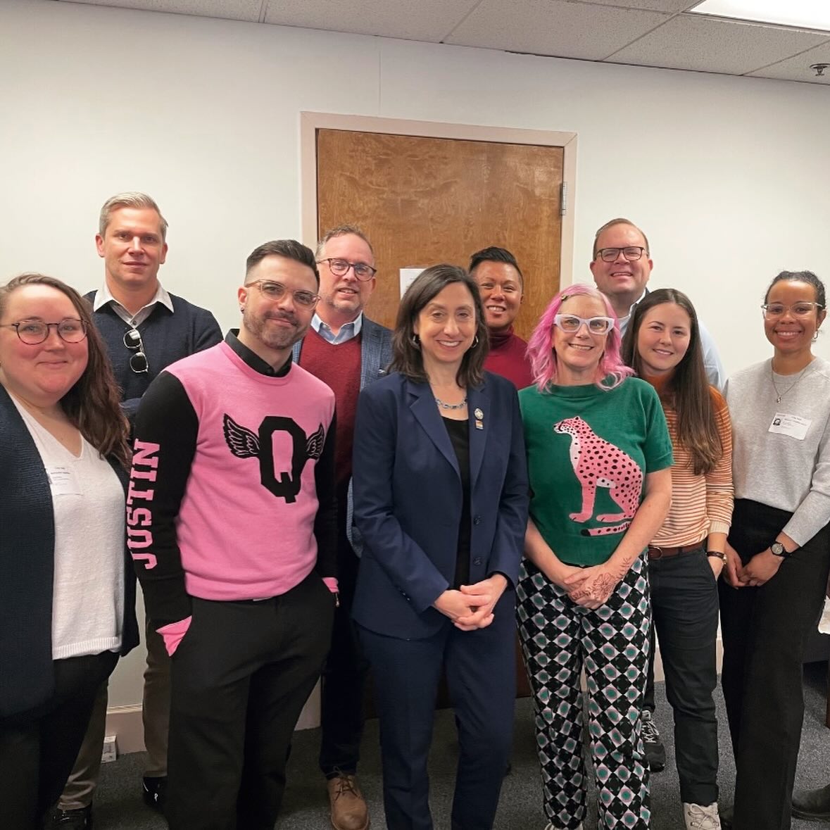 Thanks to @ruephilacouncil and @think_iba for bringing together queer business owners to share concerns for our communities at a time where bold leadership and solidarity are crucial 📢🏳️🌈🏳️⚧️