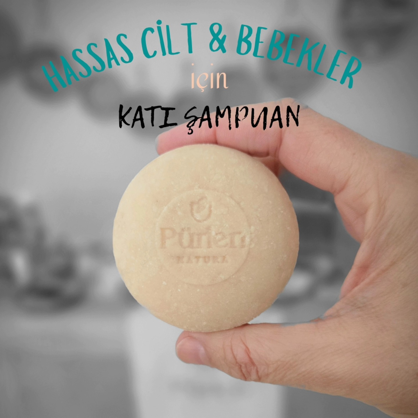 💞Bebeklerin narin cildi ve hassas saç derisi için doğanın en yumuşak haliyle tanışın!💞
Yeni Pürlen NATURA Bebek & Hassas Ciltler İçin Katı Şampuan ile temizlik artık daha nazik, hep doğal.🫶🏻
Formülümüzde yer alan:
• Kolloidal yulaf, cildi yatıştırır, kaşıntı ve kızarıklığı önlemeye yardımcı olur.
• Hindistan cevizinden elde edilen nazik temizleyiciler, saç derisini kurutmadan etkili bir temizlik sağlar.
• Bitkisel yağlar ve saç besleyici içerikler, saçları güçlendirir, doğal yumuşaklığını korur.
•Parfüm, renklendirici ve sert kimyasallar içermez.
Bebekliğin 2. haftasından itibaren güvenle kullanılabilir.
•Bebekler dahil, tüm saç tipleri ile uyumludur.
•Kokusuz ve renksizdir.
• Katı formu sayesinde uzun ömürlü ve çevre dostudur.
Doğanın saf haliyle tanışmak isteyen herkes için!
Doğal içeriklerle sağlıklı saçlar, mutlu bebekler!
#pürlennatura #DoğalBakım #KatıŞampuan #BebekŞampuanı #HassasCiltler #Temizİçerik