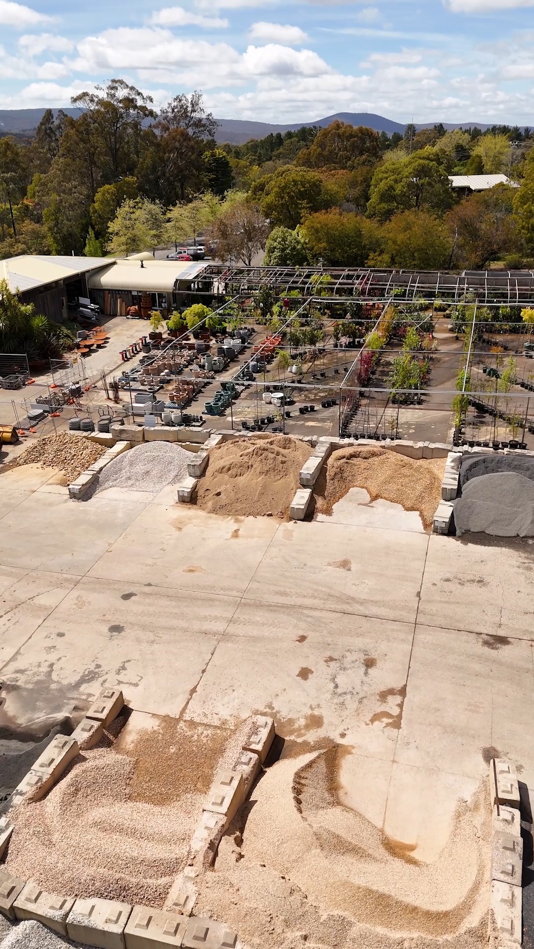 From crushed rock and sand to mulch and decorative stone, every bay is stocked and ready for pick-up or delivery.
Whether you’re running a crew or tackling a large DIY landscape, bulk discounts and 7-day delivery make sourcing simple and cost-effective.
.
.
.
.
.
.
.
#macedonnursery #macedongardensupplies #macedonranges #macedonrangesgardens #landscapesupplies #tradies #landscapers #builders #macedonrangesbusiness #gardeningvictoria #localbusiness #soil #mulch #aggregates #localgardencentre