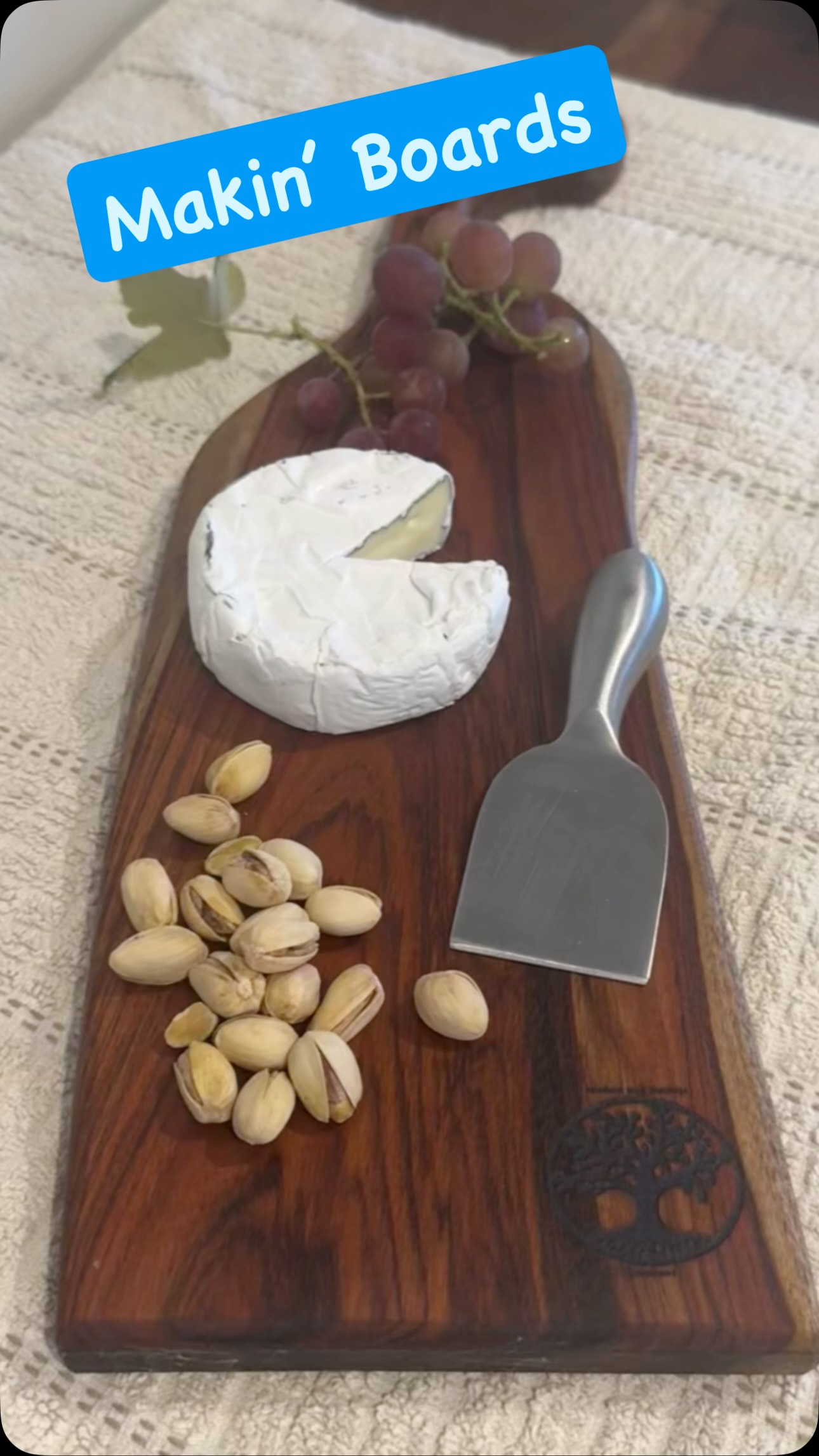 Finally got some product out! Some already heading to their new homes, the rest available on my website, link in bio! #charcuterie #servingboard #makersgonnamake #supportsmallbusiness #bespoke