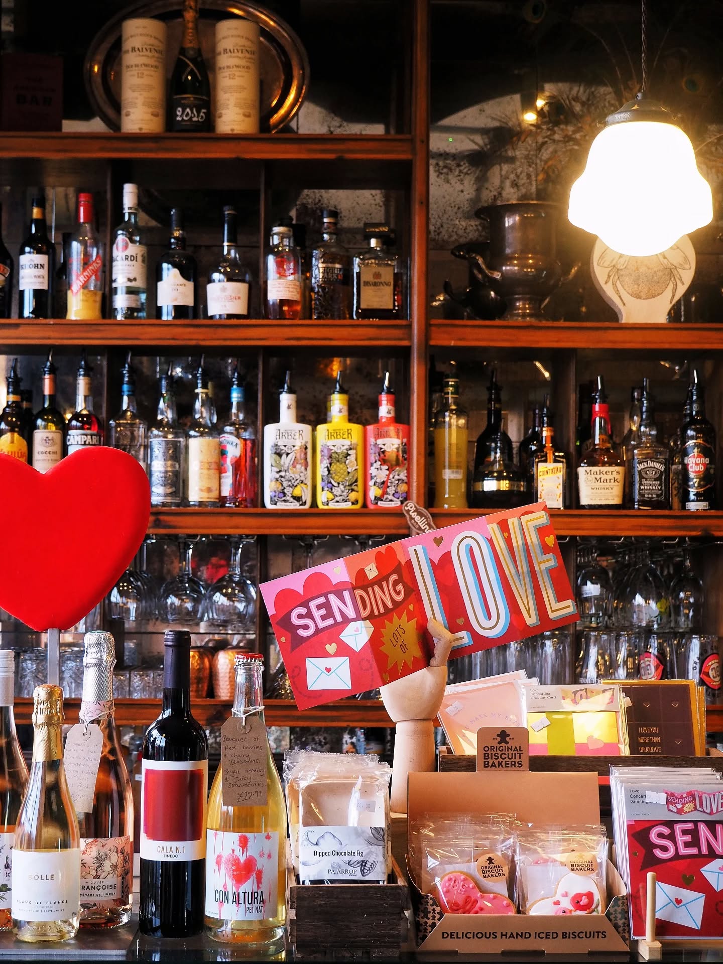 Valentine's cards, tipples and sweet treats are available for a limited time only ♥️
You can take them home or enjoy them in the bar.
Reservations for this Saturday are encouraged, walk-ins are always welcome. ☺️
.
Thursday 9am-9pm
Friday 9am-10pm
Saturday 9am-10pm
Sunday 9am-8pm
#valentines #greetingcard #altrincham #winebar #valentinesideas