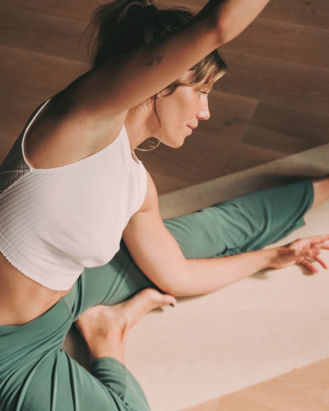 First few weeks back, slowly finding JOY in the little routines again. There’s something surprisingly comforting about falling into familiarities.
Why do we as humans love our routines so much?
In the Yoga Sutras of Patanjali, Patañjali speaks of ‘abhyāsa’;
A steady, devoted practice over time.
A continuous effort to remain rooted in awareness.
It is not about intensity.
Not about perfection.
It is about returning.
Returning is the practice.
Routine becomes more than habit.
Each time we come back to the mat, the breath, the body, we are practicing steadiness (sthira).
We are choosing presence over distraction.
Predictability soothes the nervous system, yes
but on a deeper level, rhythm settles the mind.
So each day l’ve been moving into my little routines: roll out my mat, move, stolen coffee moments, cycle through my favorite streets again, class prep, work, breath, repeat.
Not rigid.
Not boring.
Just the quiet devotion of returning.
And maybe that’s why routine feels so good because every return is a coming home 🫶