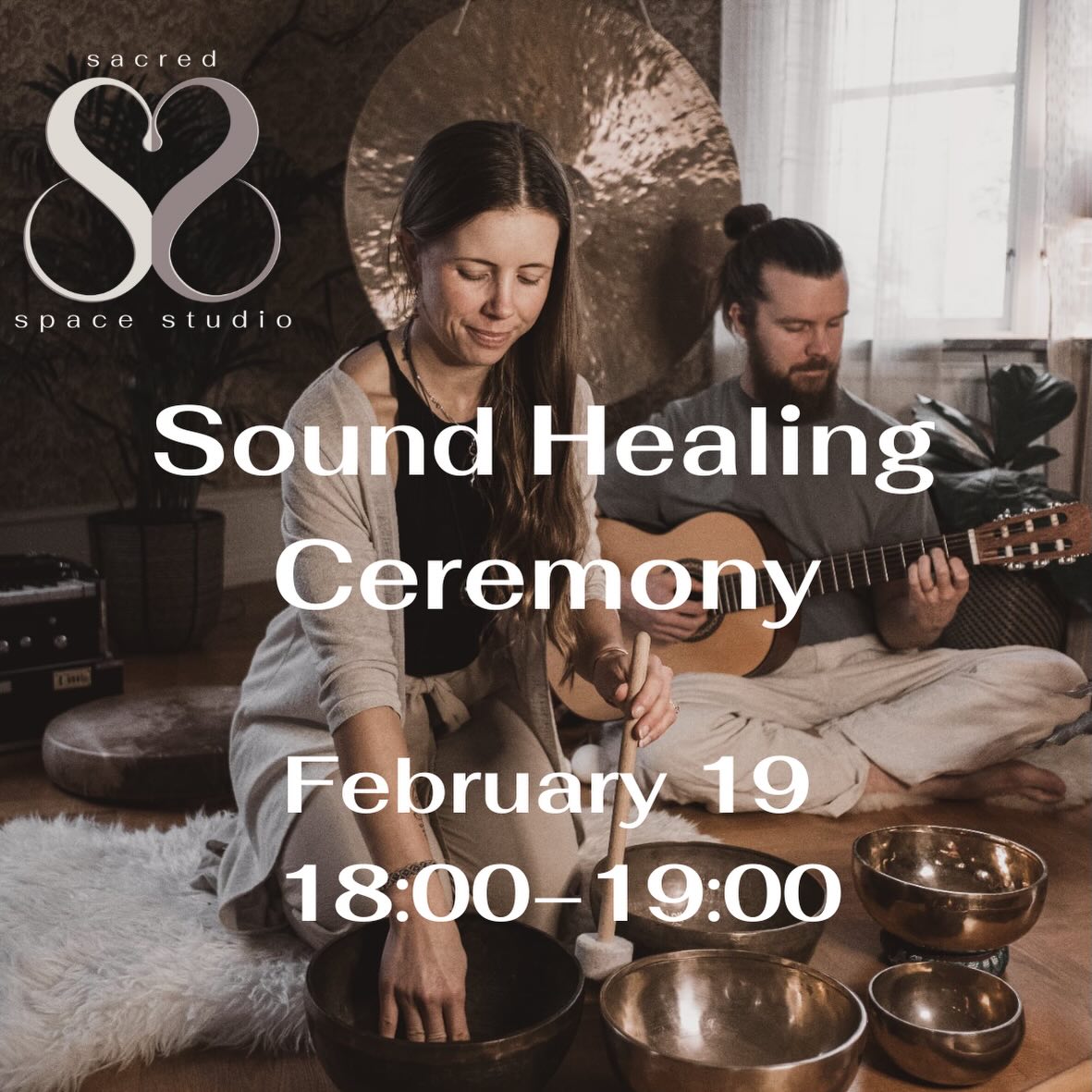 Sound Healing Ceremony
Warm welcome to a deeply immersive and relaxing Sound Healing experience at Still Spaces in Västerås, where Joline & Eric from Samrummet create a moment fully devoted to rest, presence, and recovery.
Joline and Eric’s passion for the healing power of music and sound has followed them for many years. They have held hundreds of sound healing sessions in everything from intimate settings to larger groups and festivals — always with a focus on safety, presence, and deep rest.
During this hour, you can lie down comfortably and receive an enveloping soundscape.
Vibrations and tones from instruments such as gong, singing bowls, crystal bowls, drum, and flute work on a deep level and help the body release tension, calm the mind, and enter a restorative state of rest.
Sound Healing can help reduce stress, fatigue, and tension, and support the body’s natural balance and self-healing ability. Although research on sound and vibrations continues to grow, many people feel that the true understanding comes from their own experience of this session.
No prior knowledge is needed. Everything you need is provided. Come as you are, lie down, and receive.
Location: Sacred Space Studio, Västerås
Time: 18:00–19:00
Date: February 19
Price: 250 SEK
Booking:
info@samrummet.com
@sacredspacestudio3d @samrummet