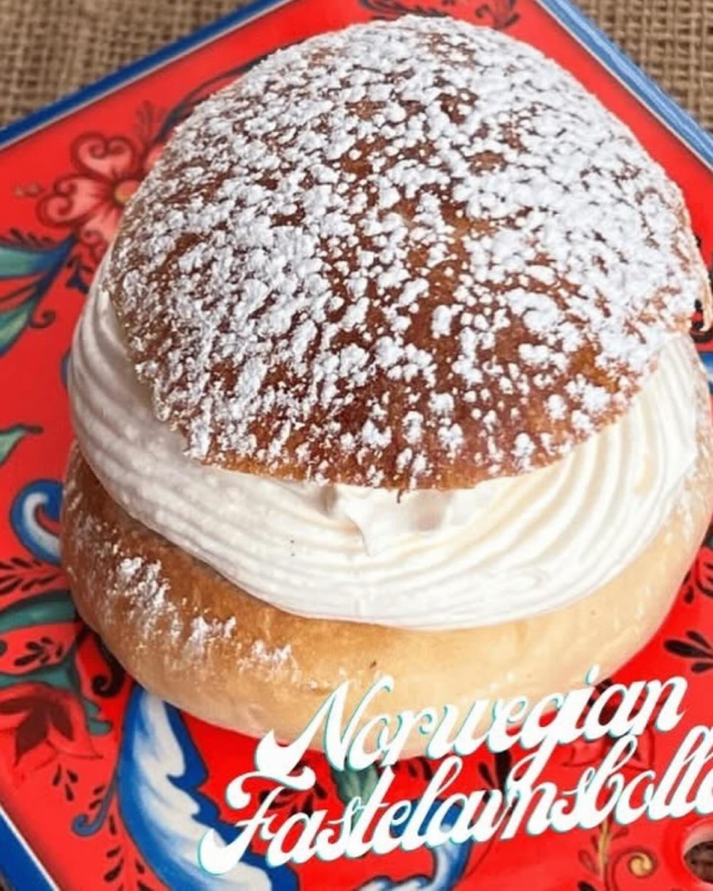 From @arcticgrub: FASTELAVN IS THIS SUNDAY! 🎭✨
We’ve explored Norway vs. Sweden before, but today we’re welcoming the Danes to the party—and trust me, they know how to celebrate!
At the heart of this centuries-old Scandinavian tradition?
The beloved fastelavnsboller—carnival buns that are so much more than pastry.
🇳🇴 Norway: elegantly simple with cardamom, cream, and berry jam
🇩🇰 Denmark: gloriously extravagant with chocolate glaze, custard, and multiple fillings (they throw a FULL festival!)
🇸🇪 Sweden: distinctive almond paste filling piled high with cream
One tradition I love: fastelavnsris—decorated birch twigs believed to hold fertility magic.
Children would wake parents with a gentle tap, and the price?
A fresh cardamom bun! That’s how these treats became inseparable from the celebration.
My blog post has recipes for both Norwegian AND Danish versions (plus an incredible egg-free pastry cream), along with fascinating history for those who want to dive deeper.
Fair warning from this Norwegian chef: limiting yourself to just ONE is a test of willpower even professionals fail! 😄
Recipe link in bio!
#fastelavnsboller #scandinavianbaking #plantbased #fattuesday #cardamombuns