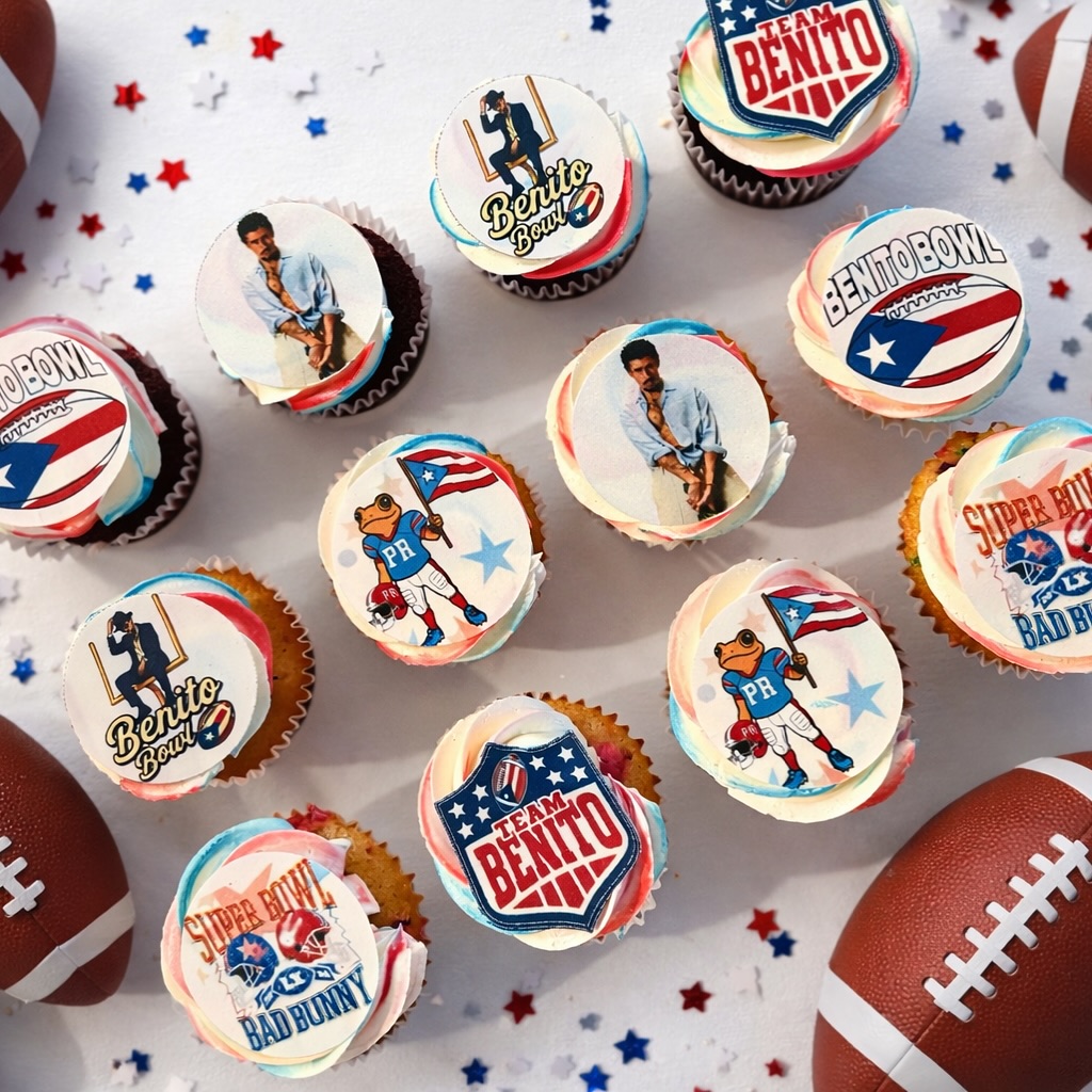 Benito Bowl vibes ๐๐ง Game day just got sweeter in Davenport ๐๐ต๐ท
#BenitoBowl #BadBunny #BadBunnyVibes #FootballCupcakes #GameDayDesserts #SuperBowlTreats #FootballParty #HalftimeVibes #TeamBenito #NFLDesserts #CupcakeLovers #DessertTable #SweetTreats #PRPride #PuertoRicoVibes #RedWhiteBlue #CustomCupcakes #DavenportFL #DavenportBaker #CentralFloridaBaker #OrlandoBaker #ChampionsGateFL #KissimmeeFL #FloridaBaker #GameDayEats #PartyDesserts #FootballVibes #SuperBowlParty #LocalBaker #SmallBusinessFL