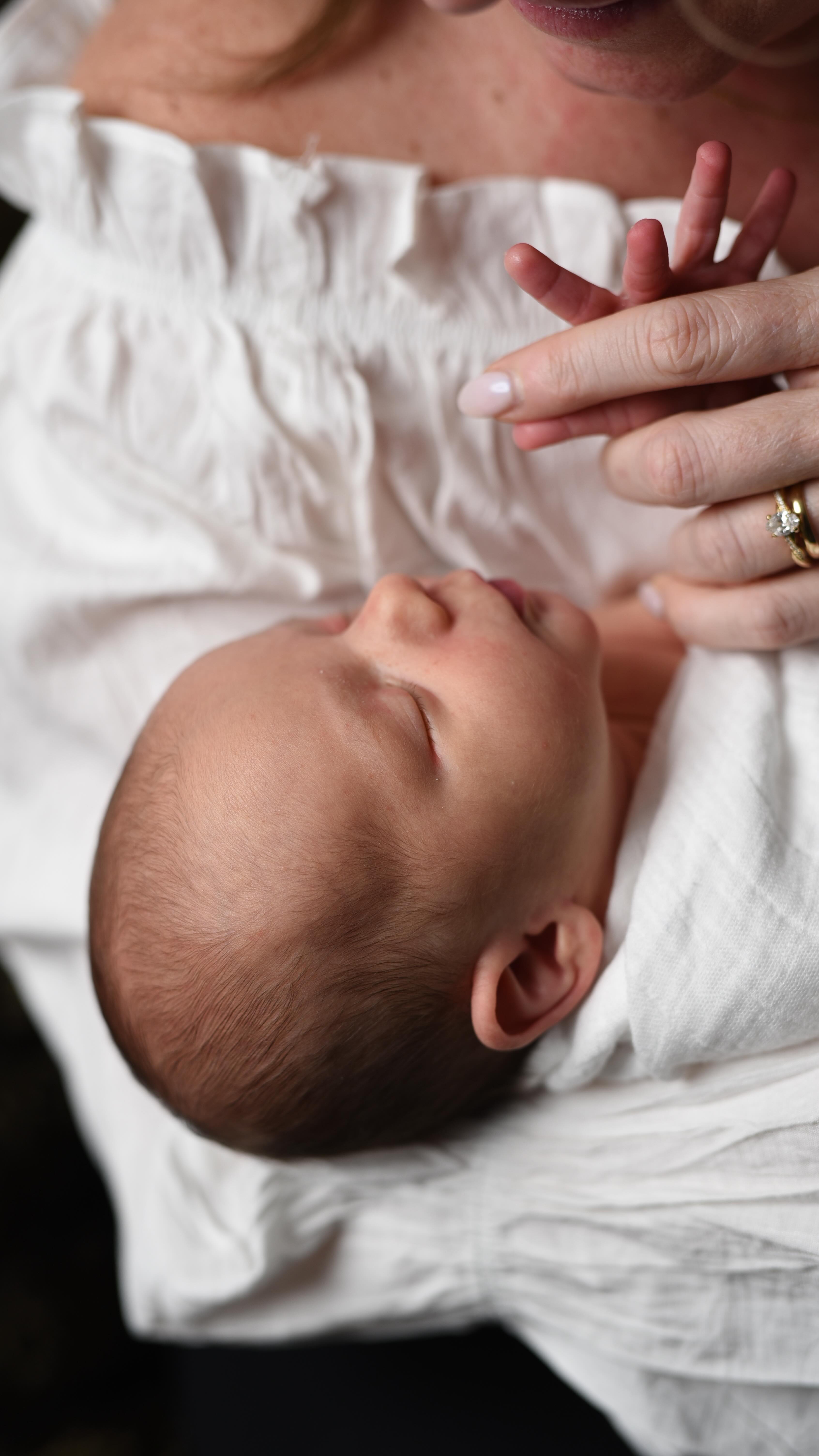 Same image. Different apertures.
Watch how changing f-stop controls exposure and mood — from overexposed to underexposed.
This is why aperture matters in photography.
#Aperture #FStop #PhotographyEducation #LearnPhotography #CameraSettings