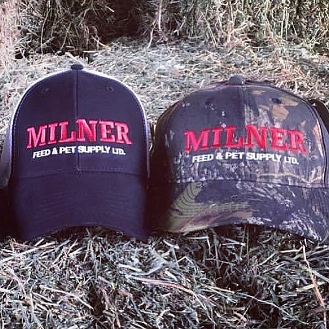 Another one of our sponsors for door prizes! @milnerfeeds ❤️❤️❤️ They gave away two great baseball caps with gift certificates! Thank you Milner Feeds 🥰🥰🥰