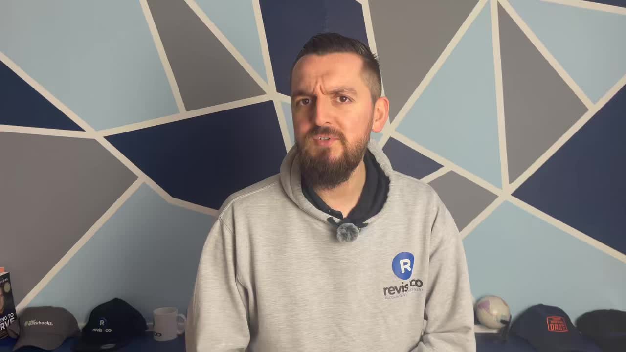 Milo wasn’t too happy about being separated from Jack while he recorded this weeks video 😅
New episode out tomorrow!