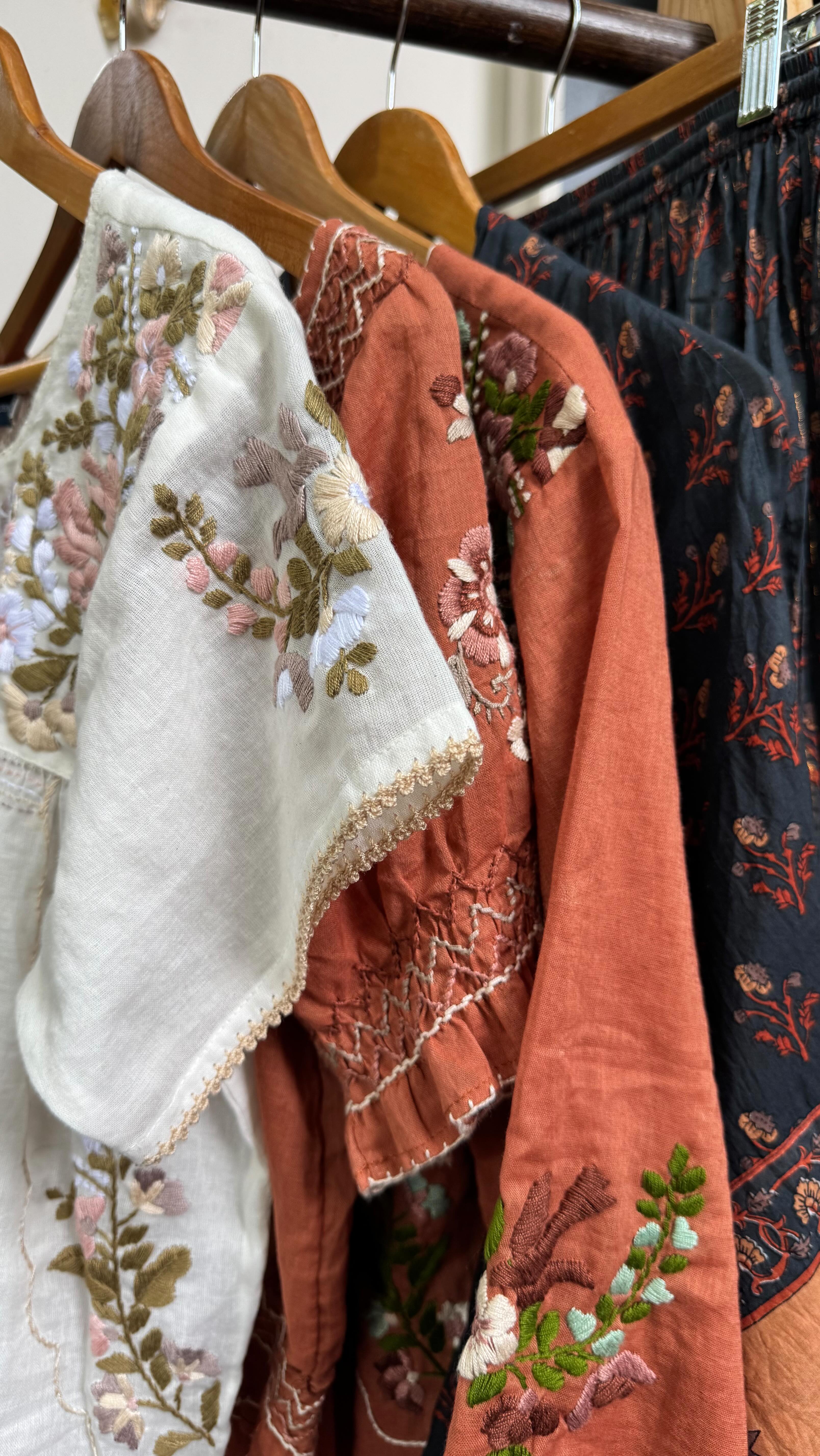 🤍Favourites🤍
Limited edition hand embroidery and block print pieces…. Textile art for you to cherish forever ✨
.
.
.
.
.
.
.
.
.
.
#slowfashionbrand #fleetwoodcollection #bohemianclothing #folkart #textileart