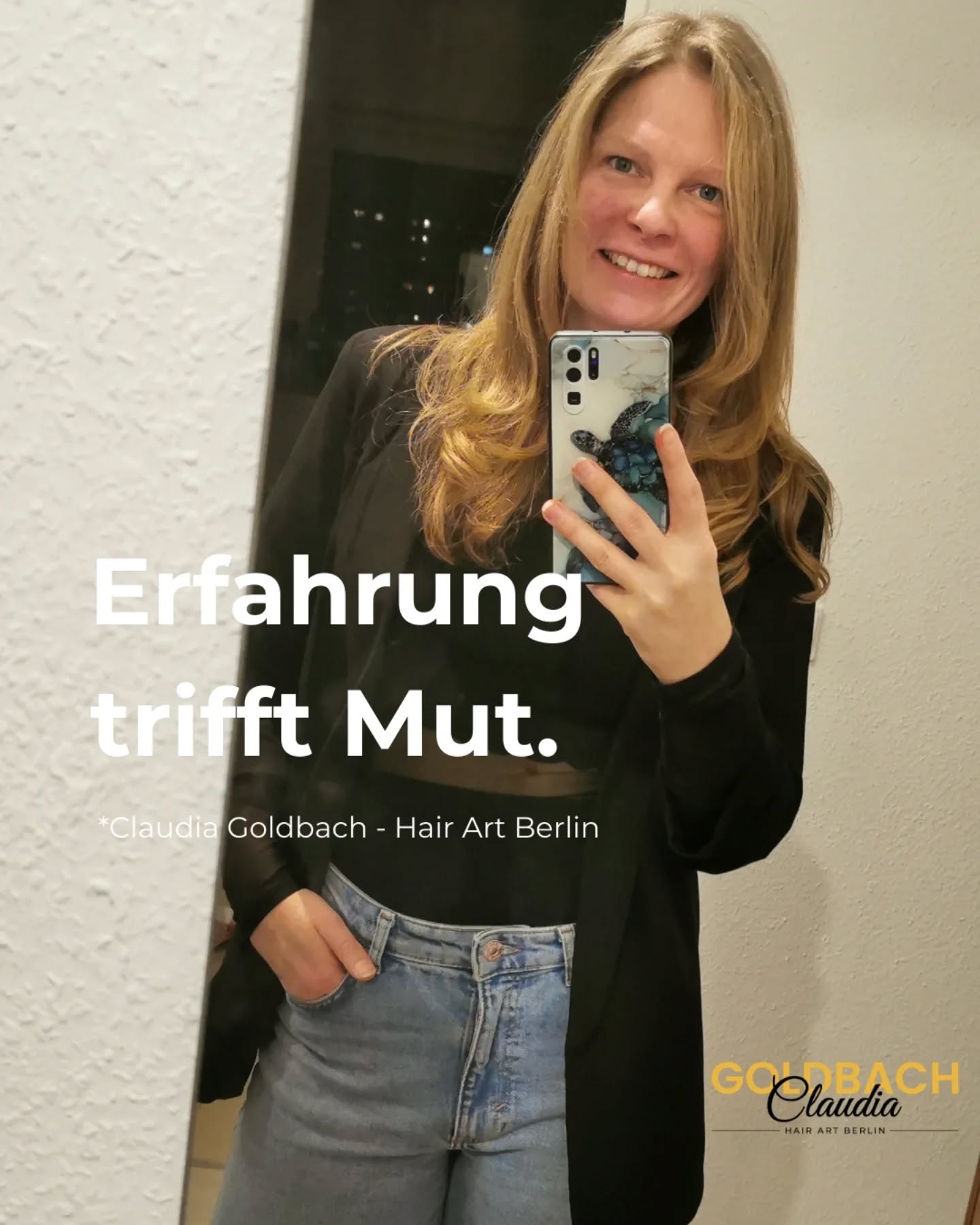 Erfahrung trifft Mut.
13 Jahre mein eigener Salon.
13 Jahre Verantwortung, Aufbau, Herzblut, Wachstum. ✨
Und jetzt: ein neuer Weg.
Nicht, weil etwas gescheitert ist.
Sondern weil ich weiter will.
Weil Entwicklung manchmal bedeutet, loszulassen, um größer zu werden.
Vom eigenen Salon zur Stuhlmieterin.
Mit all meiner Erfahrung im Gepäck und genauso viel Neugier auf das, was kommt. 💚
Ich gehe diesen Schritt nicht aus Unsicherheit, sondern aus Stärke.
Weil ich weiß, was ich kann. 💪😊
Und weil ich Lust habe, mich neu zu erfinden. ✨
Veränderung fühlt sich manchmal wackelig an.
Aber genau da beginnt Freiheit.
Ich bin genau da, wo ich sein soll. 🫶
NEUBEGINN
SELBSTVERTRAUEN
SELBSTSTÄNDIGKEIT
VERTRAUEN
WACHSTUM
#neuanfang #veränderung
#selbstständig #hairartberlin #unternehmerin