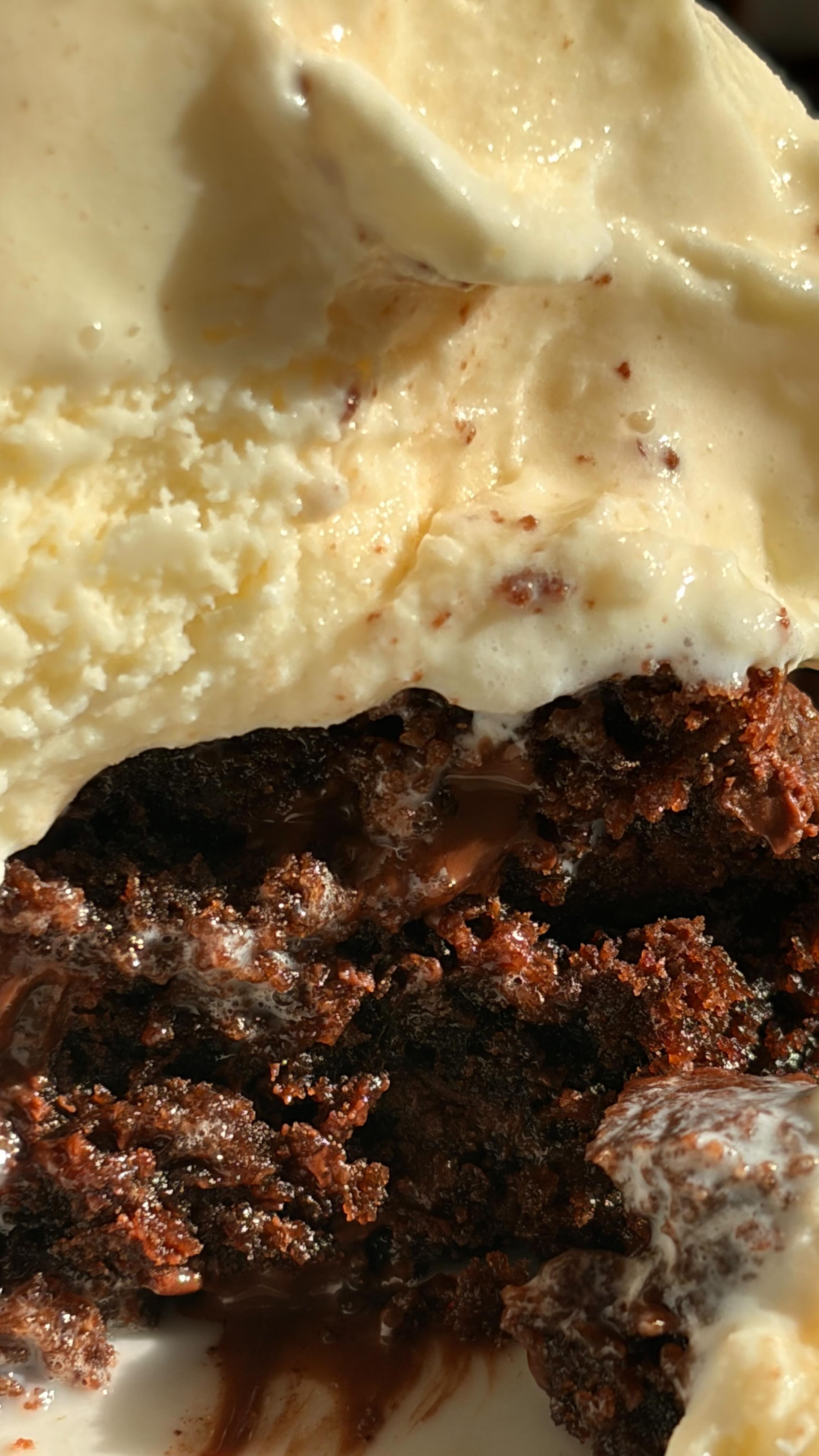 What we’re excited about, a warm double chocolate cookie + vanilla bean ice cream, melting just enough. Something sweet to share, or not share at all.
Because game day doesn’t have to be complicated to be good. 🤍🍪