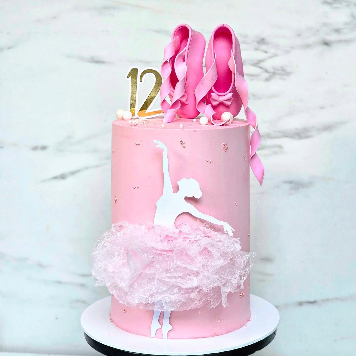Één van de meeste pure vormen van kunst is het ballet... hoe prachtig kan dit zijn. Deze was voor Senna 🩰 #ballet #balletcake #taart #beveren #waasland