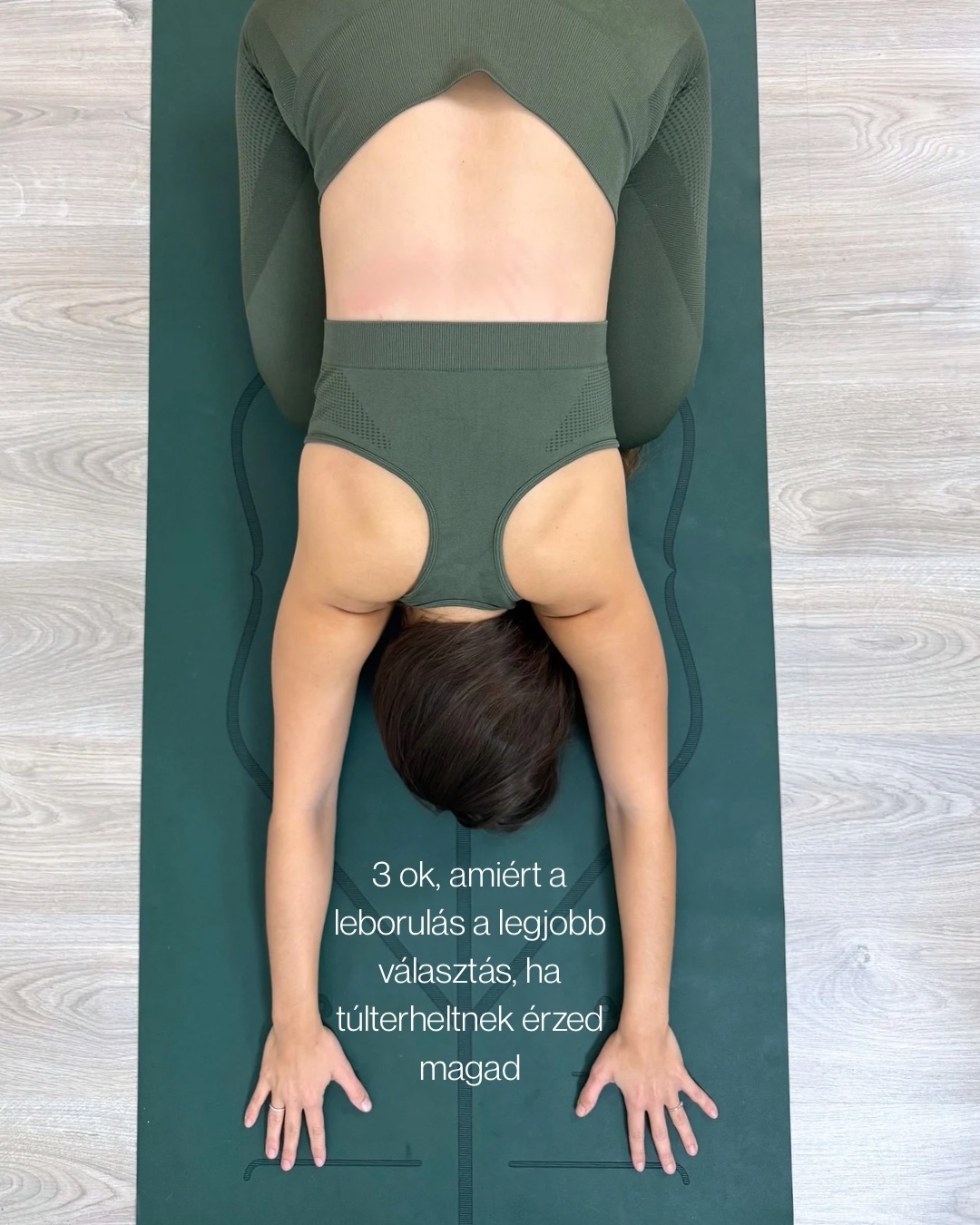 Amikor túl sok a zaj, a rohanás vagy az elvárás es szükséged van egy kis nyugalomra, csak ereszd le a homlokod a talajra.
A leborulás nemcsak egy pihenő testhelyzet, de a tested és az idegrendszered számára is üzenet, hogy most biztonságban vagy. 🌿
✨ Miért érdemes gyakorolni:
🌿 Oldja a hát és a váll feszültségét
💆♀️ Nyugalmi állapotot teremt - a tested a szimpatikus állapotból paraszimpatikusra vált
🧠 Segít összeszedni a gondolatokat és földelni
És a legjobb hír: ez az ászana szinte minden jógavideóban megtalálható a Clubban ✨
Ha szeretnéd megtapasztalni ezt az érzést, amikor a tested és az elméd is lelassul – várunk a Yoga&Wellness Clubban! 💚
Csatlakozz! 👉🏻 https://www.yogawellness.hu/yoga-and-wellness-club
#jóganőknek #jógamindennap #idegrendszer #childspose #stresszoldás