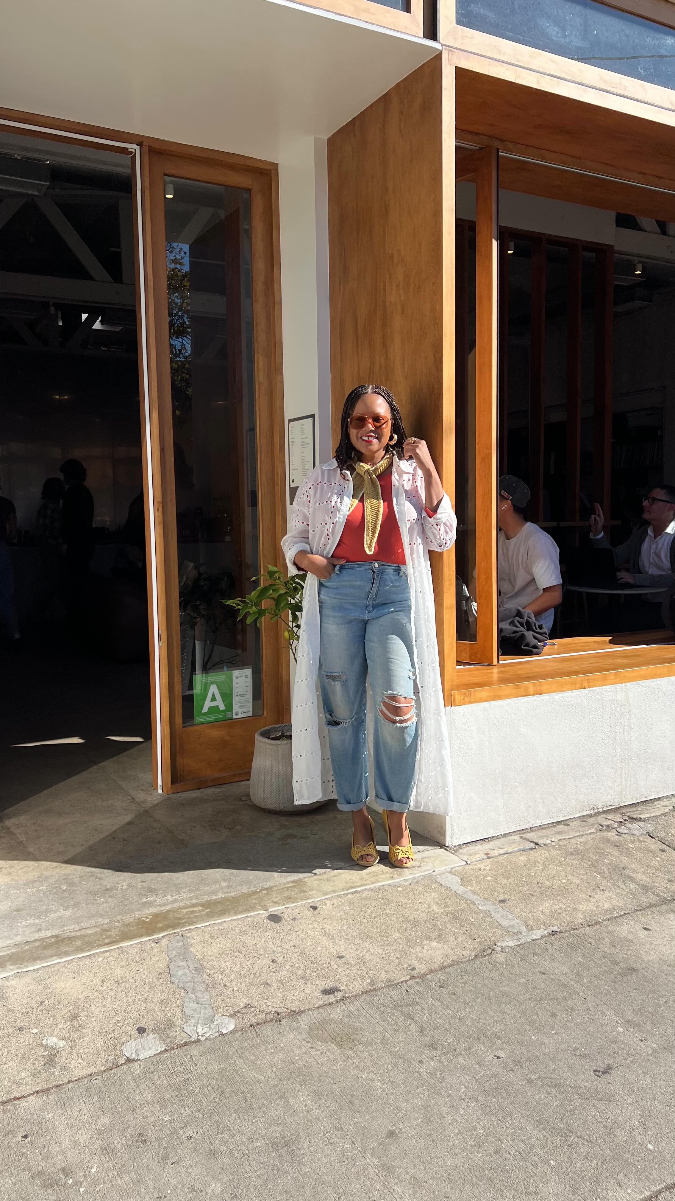 Closing out Black History Month with purpose!
Honored to attend Essence Hollywood House as a travel journalist! I loved celebrating Black excellence in entertainment and beyond. @essence
Hollywood House: To Altadena With Love, a gathering to amplify Black creatives in the film and television industries.
I am feeling so grateful to uplift the voices of our community, including the incredible energy of Altadena. The work continues! Check my stories for full interviews! ✨ @att #dreaminblack
#EssenceHollywoodHouse #ad#BlackExcellence #AltadenaStrong #essence #blackhistory365 #blackhistorymonth #blackgirlsinmedia