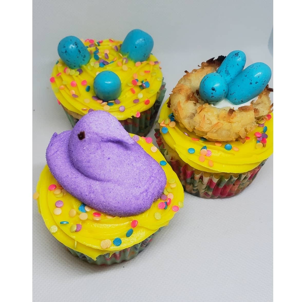 Happy Easter 🐣
Lemon Raspberry cupcake with a strawberry Raspberry jam filling. Topped with a lemon cream cheese frosting. (Birds nest is a coconut cookie with chocolate marshmallow eggs)
#cupcakes #drunkendesserts #dessert #easter #spring #birdsnest #lemon #rasberry #sweets