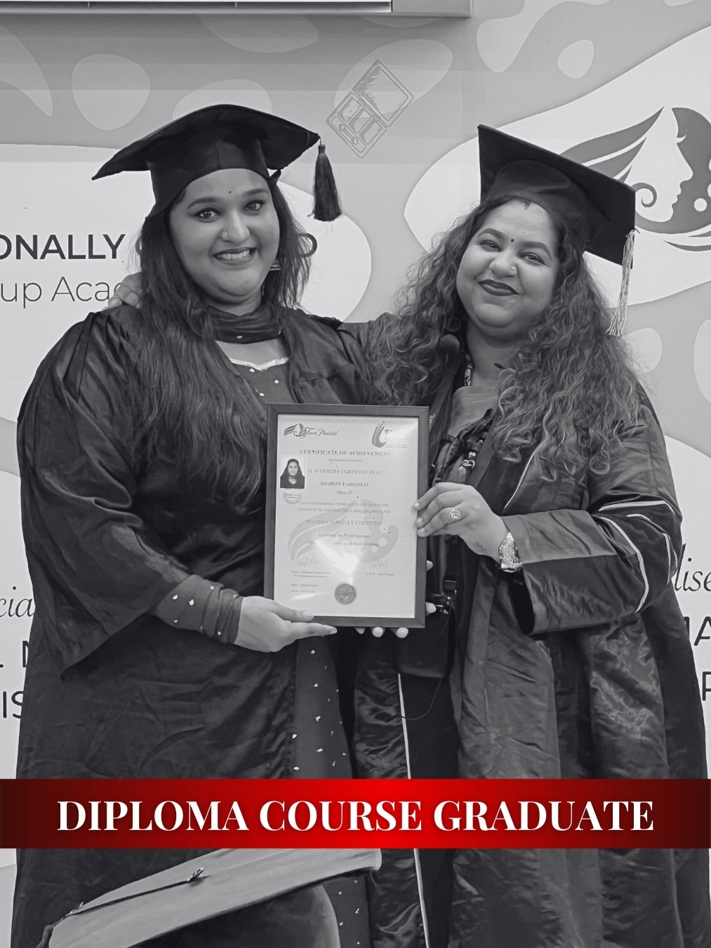 Congratulations Sharon Varghese, who graduated from our Diploma in Internationally Certified Makeup Artistry And Hair styling Course and is now #FacePaletteCertified Artist with the International certification from a London-based trade body. We would like to wish you all the very best in all your future endeavors. Congratulations!
ഞങ്ങളുടെ International സർട്ടിഫൈഡ് മേക്കപ്പ് ആർട്ടിസ്ട്രിയിലും ഹെയർ സ്റ്റൈലിംഗിലും ഡിപ്ലോമ നേടിയ ഷാരോൺ വർഗീസ്
,ഇപ്പോൾ ലണ്ടൻ ആസ്ഥാനമായുള്ള ഒരു ട്രേഡ് ബോഡിയുടെ International സർട്ടിഫിക്കേഷനോടെ #FacePaletteCertified ആർട്ടിസ്റ്റാണ്. നിങ്ങളുടെ എല്ലാ ഭാവി പ്രയത്നങ്ങളിലും നിങ്ങൾക്ക് എല്ലാവിധ ആശംസകളും നേരുന്നു. അഭിനന്ദനങ്ങൾ!
Your Makeup Journey Starts Here
Face Palette Makeup Academy – Certified by EICBI, London – Kochi’s leading destination for professional makeup education. 💄
📅 Upcoming Batches:
Internationally certified by EICBI, London.
🎓 Diploma in Makeup Artistry – 27 Feb
👰 Bridal Makeup Course – 27 Feb
__________________
Face Palette certified -
🎨 3 Days Bridal Makeup – 19 Feb
💄 10 Days Bridal Makeup’s Course - 06 Mar
👗 Fluffy Saree Workshop - 10 Mar
🌐 Learn at our Kochi academy or join us LIVE online from anywhere in India or abroad!
📞 Call/WhatsApp: 9847074073 to book your seat today
#facepalette #makeupacademykerala #makeupcoursekochi