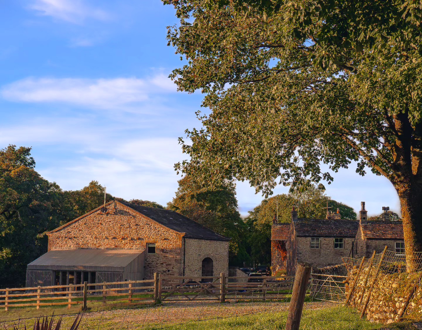 airbnb views ๐ waking up to this everyday was a dream
#landscapephotography #landscapephotographer #naturephotography #naturephotographer #countrysidelife #countrysideliving #yorkshiredaleslife #yorkshiredalesnationalpark