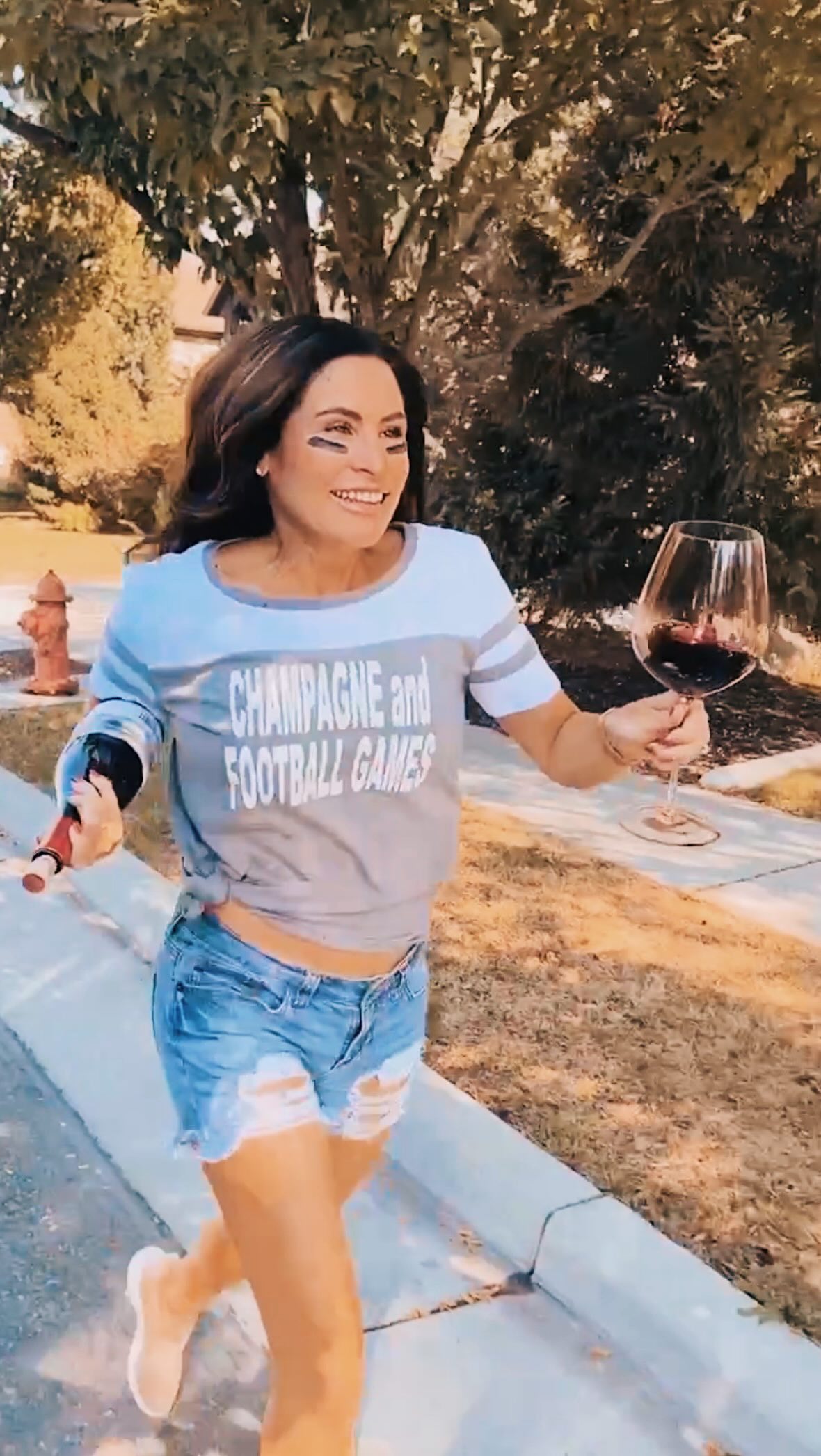 Winning.🎶 Go Seahawks!🏈🍷
#winehumor #wineandfootball #superbowlsunday #teambadbunny #winefunnies
@badbunnypr
