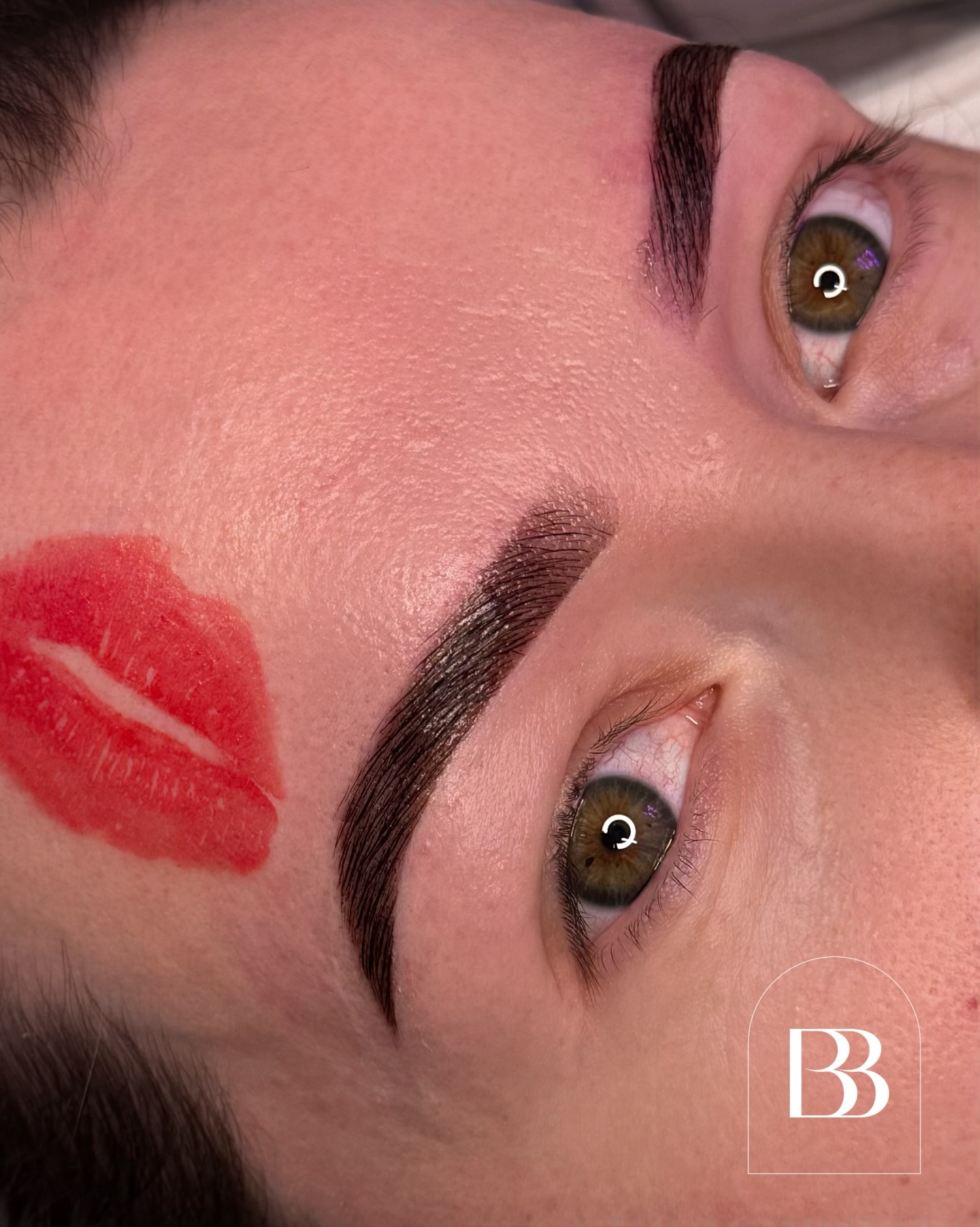 Happy Galentine’s 💘
Here’s to the fellow women who hype you up, hold space, and remind you who you are.
The ones who sit across from you, laugh with you, and tell you when your brows look good. 🤪
You’re my favourite kind of people. 🥂