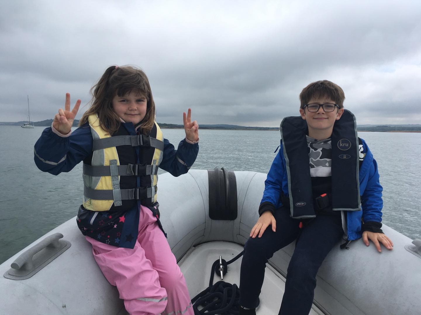 Boat trip and lunch on the “island of white”