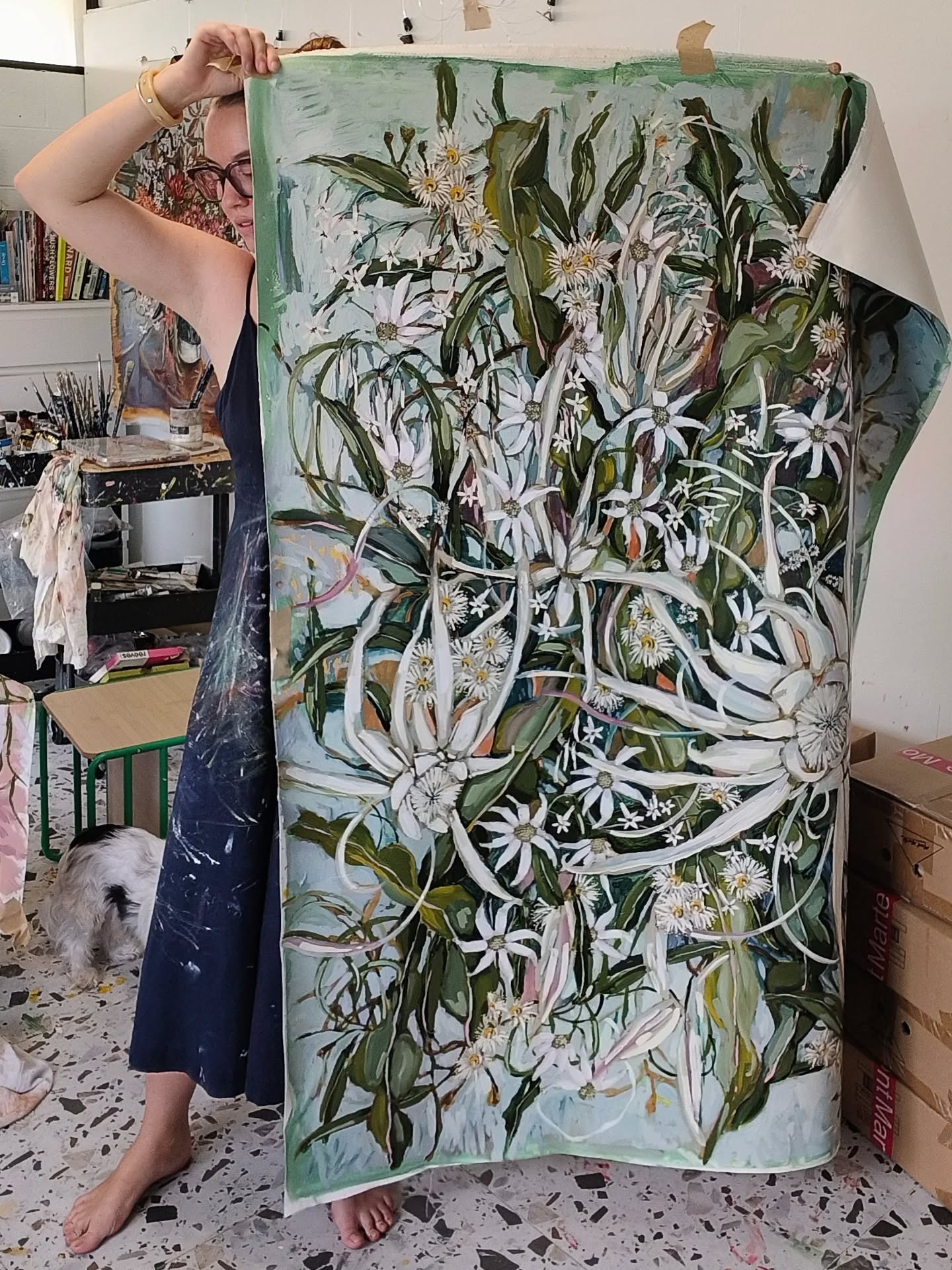 I tried and failed to take some photos of the big pieces that I'm finishing this week, but this one at least shows the scale?!
I've got this blue one and a pink one too in this style. Both can be hung portrait or landscape, depending on your space ✨
It's been incredible working this large this year! This one is destined for @affordableartfairau Brisbane, where I will be showing with @keap_collective in May