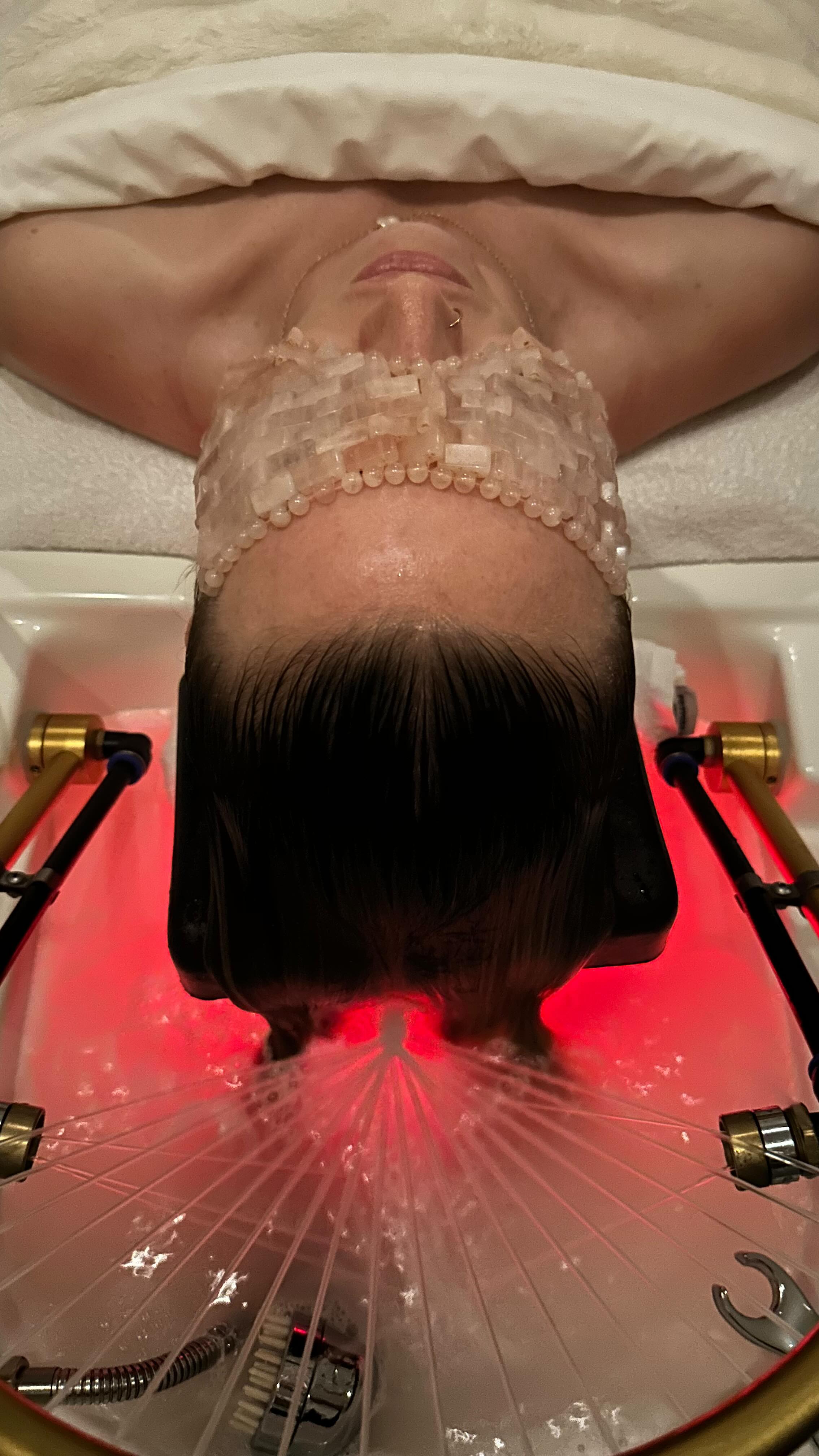 Valentine’s Day is just around the corner ❤️ give the gift of pampering - choose from our carefully curated menu - A Couples Escape Package? The Head Spa? Or a Rose Quarts Spa Facial are a few of the gift ideas we’d recommend 💌