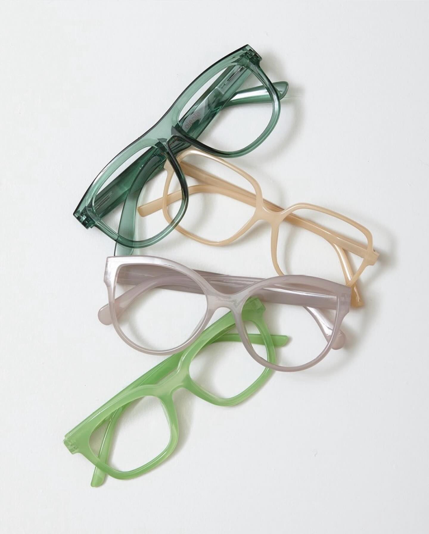 Flotte nye flotte farver og modeller fra @ojeoje_eyewear