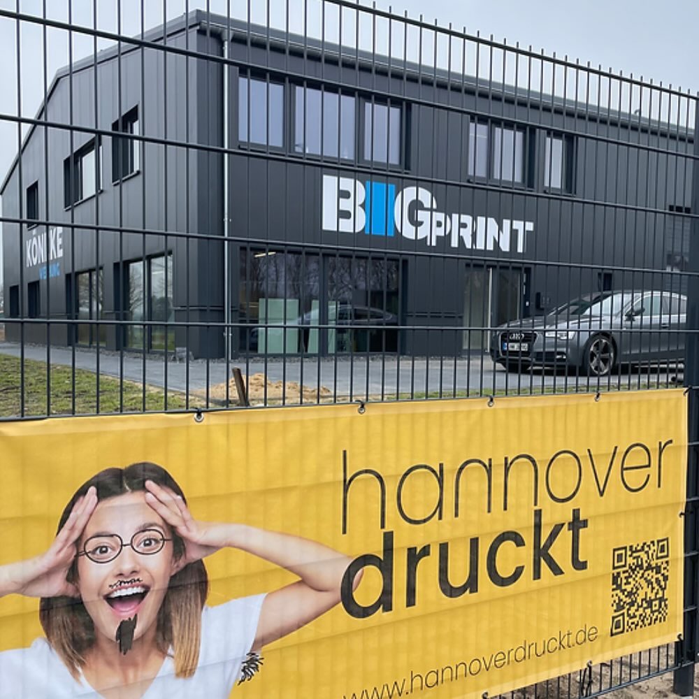 Neue Workstation ab April… Danke Dino 🦕 wir freuen uns auf alles was da kommt… Geiles Team, super Location, mega nachhaltig und bestens ausgestattet starten wir neu aufgestellt in den R