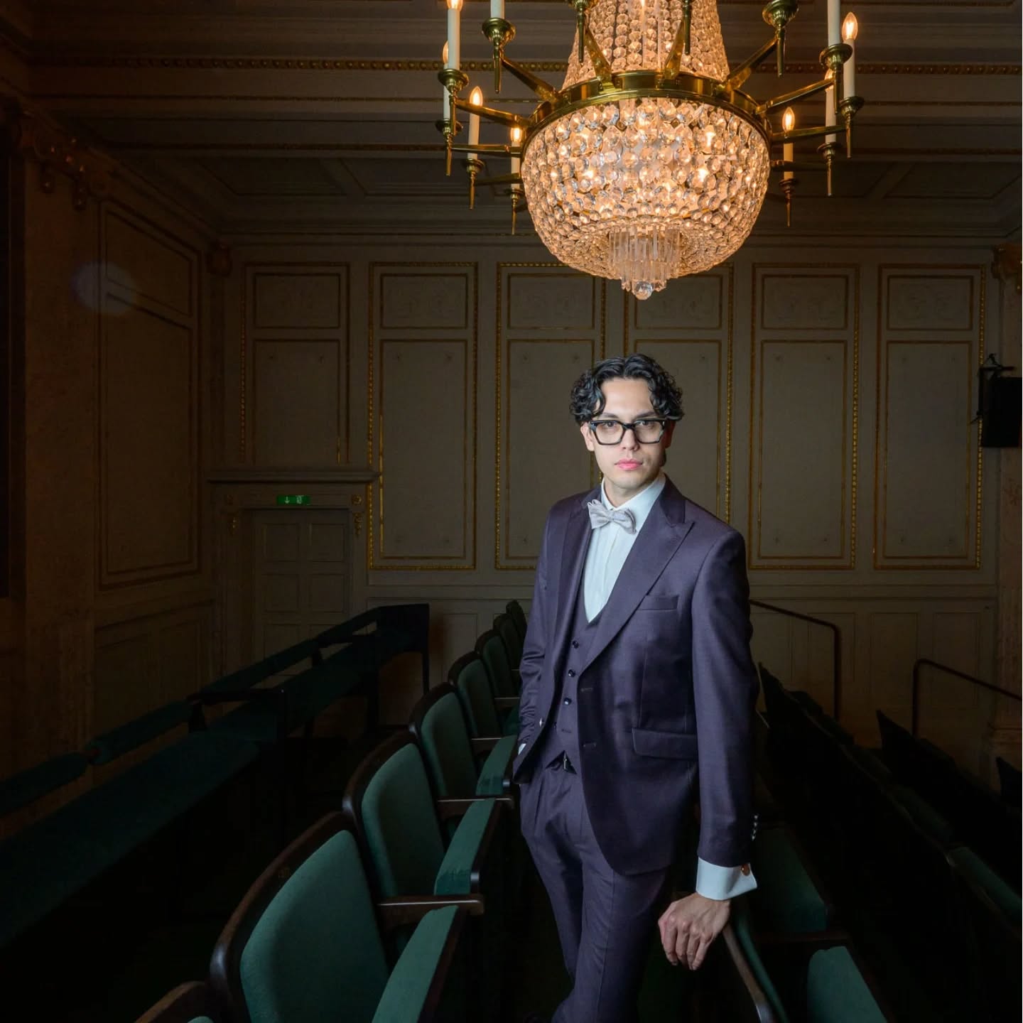 Ein besonderer Anzug für einen besonderen Moment.
#mannesach #hochzeit #hochzeitsanzug
#wedding #bräutigam
@geoffpeglerphoto
@kastell_manufaktur
@dennisdevree