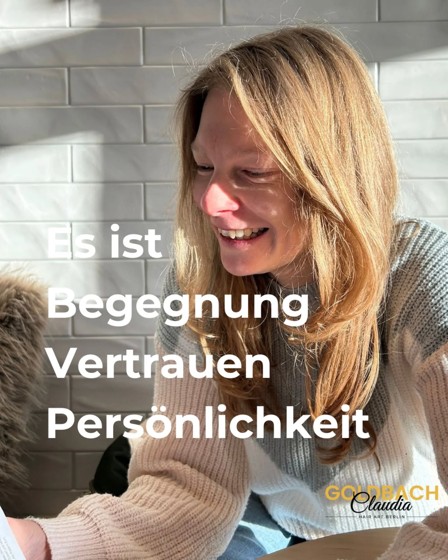 Manchmal braucht es keinen großen Umbruch. ✨
Sondern einfach einen Moment, um wieder bei sich anzukommen.
Gutes Haar entsteht nicht durch Stress.
Sondern durch Zeit, Aufmerksamkeit und echtes Zuhören. 😇
Für mich ist Friseurin sein nicht nur Handwerk.
Es ist Begegnung. Vertrauen. Persönlichkeit. 💚
LOCKENFRISEUR BERLIN
CURLY.DO
FRISEURBERLIN
HAARSTRUKTUR
SCHÖNE HAARE
#achtsamkeit #hairstyling #culyhair
#frriseurberlin #lockenfriseurberlin