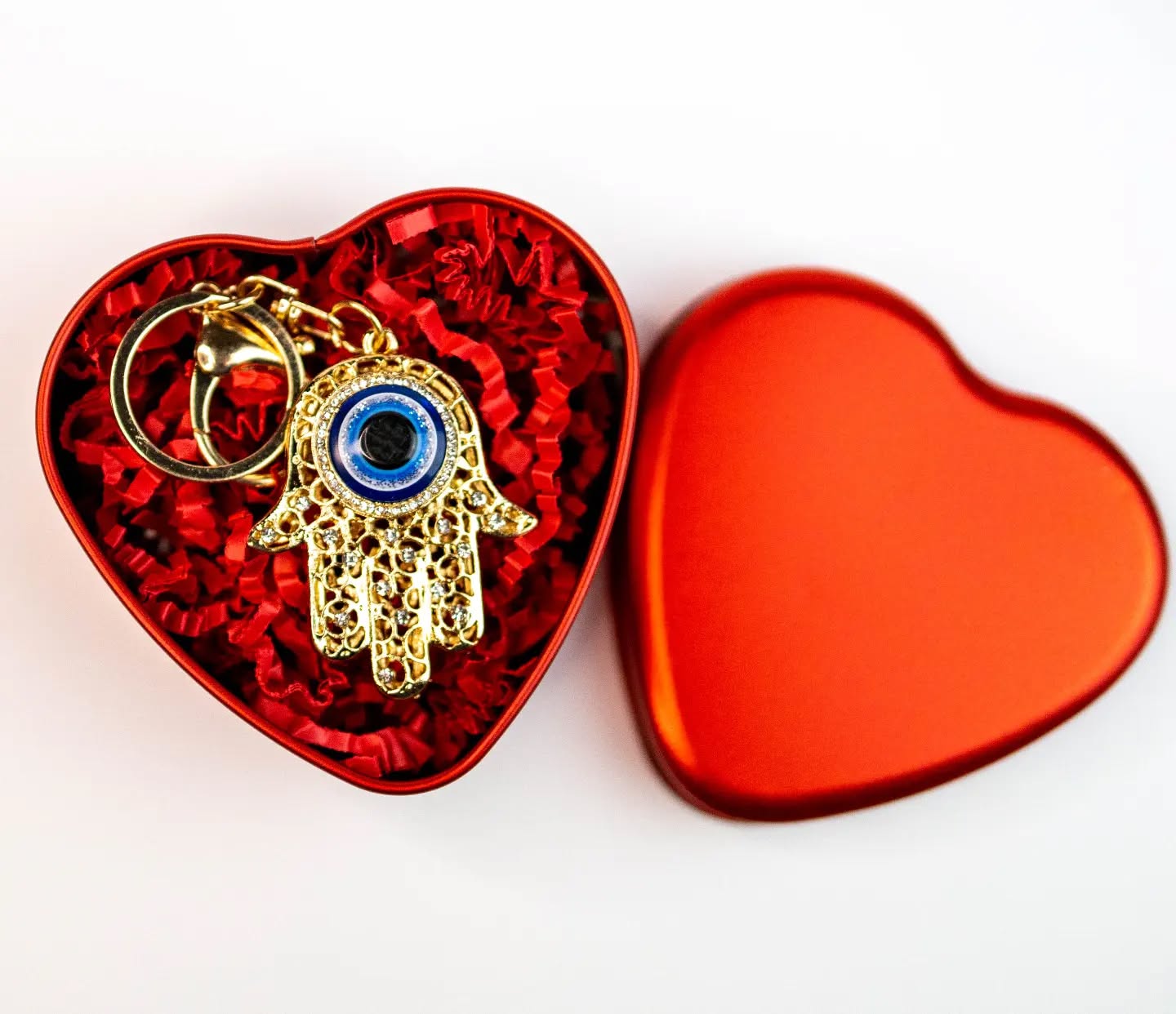 Keychain to protect from evil eye! Comes in gold or silver š§æ
-
-
-
-
#LuxGiftBoxes #evileye #babygiftshop #malocchio #torontomade #nazar #supportmybusiness #torontobusiness #torontosmallbusiness #giftformom #gift #newmommy #heart #vaughan #richmondhill #strollerpin
#toronto #thornhill #keychain