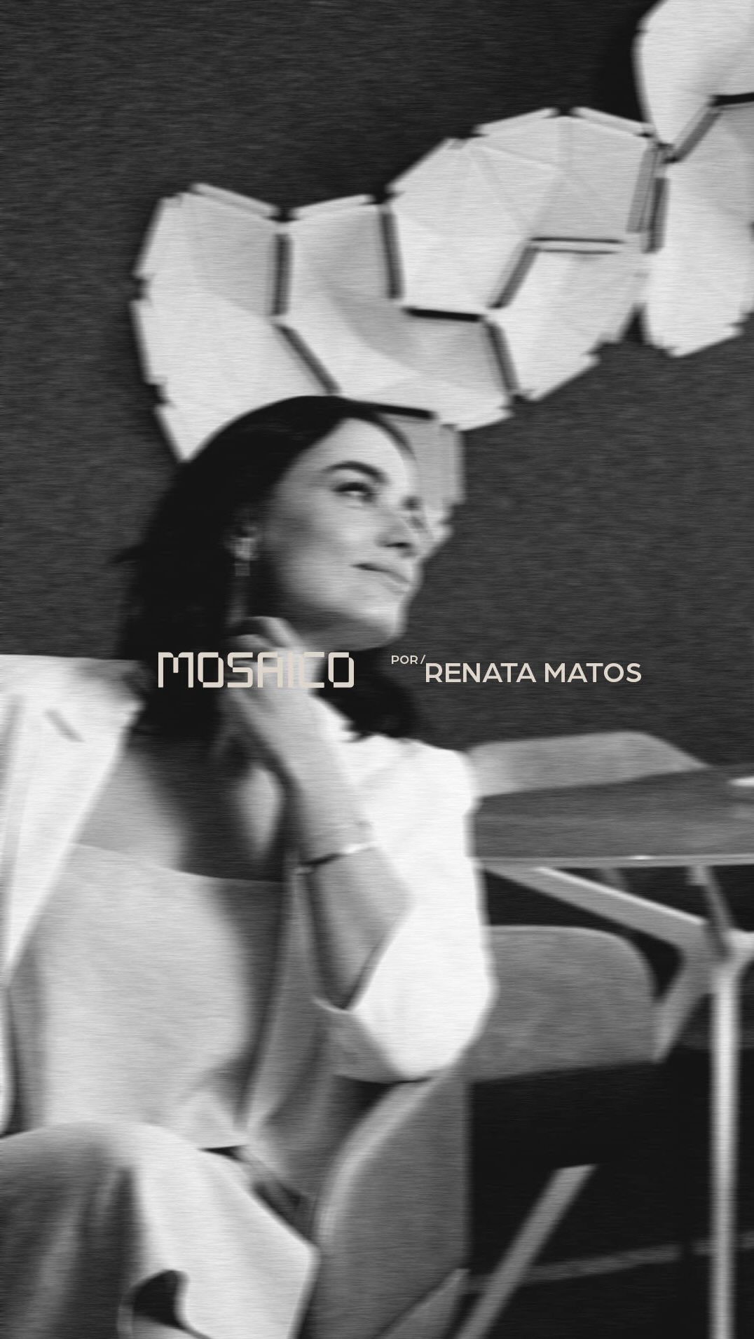 Renata Matos (@renatamatosarq) assina a Arquitetura de Interiores do MOSAICO recusando o automatismo contemporâneo: esse ímpeto de preencher, afirmar, concluir. Ela prefere a pausa. O intervalo.
Trabalha com o mesmo rigor de quem entende que o vazio também é matéria, e que o silêncio pode dizer mais sobre um projeto do que qualquer composição de linhas.
Para o MOSAICO Rodrigues Alves, esse pensamento se traduz em delicadeza estrutural. Não há gestos grandiloquentes, nem interiores que competem com a paisagem. O projeto inteiro parece operar sob um princípio simples: a harmonia entre o humano e o espaço.
Nas palavras de Lina Bo Bardi, “a arquitetura deve estar próxima da vida, não acima dela”. E Renata parece fazer parte desse movimento; projeta para a vida real, para as pequenas delicadezas do cotidiano. Não há excesso, mas há abundância: de significado, de sutileza, de humanidade.
E talvez seja esse o sentido último do MOSAICO, um lugar onde a arquitetura se lembra de que, antes de tudo, ela é um modo de estar no mundo.
MOSAICO Rodrigues Alves.
Singular. Como deve ser.
Faça parte.
#Interproj #Urbanismo #Construção #Futuro #MosaicoRodriguesAlves